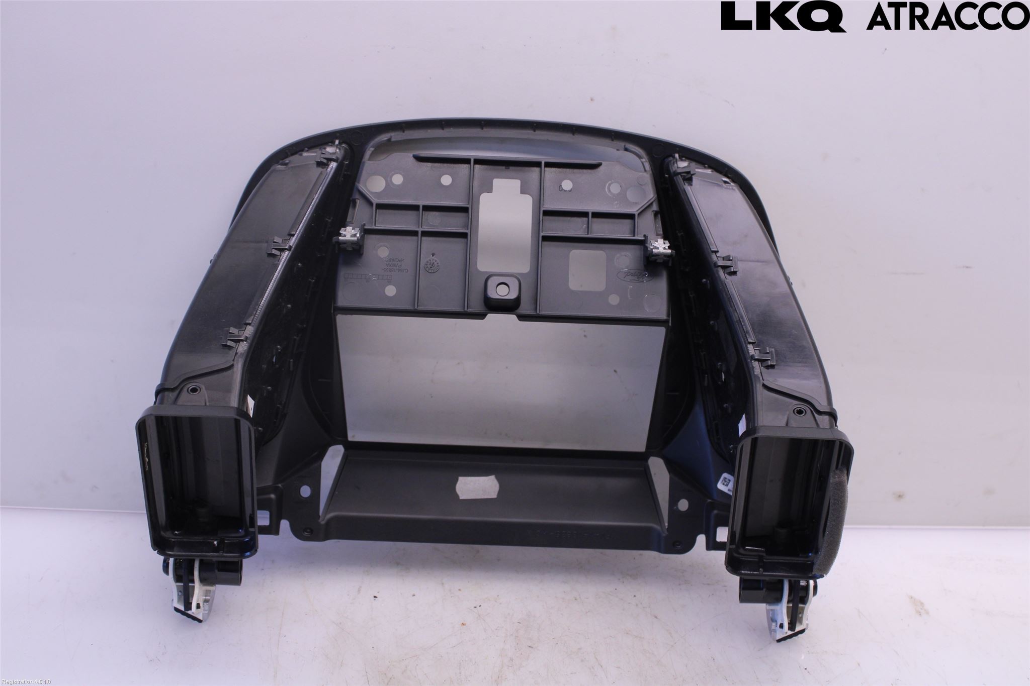 Ford KUGA 13-16 Dashbord Kanal - Dyse