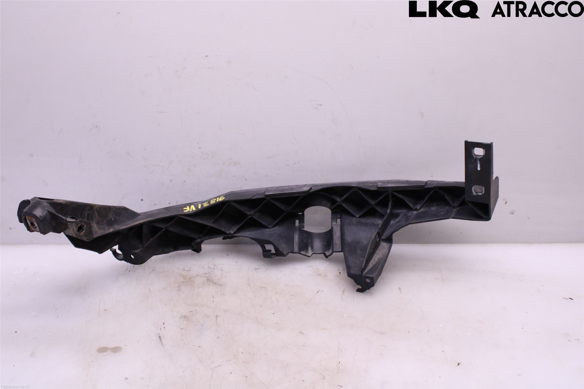 BMW 3 E90/91 SED/TOU 05-12 Frontlykt Holder-Feste