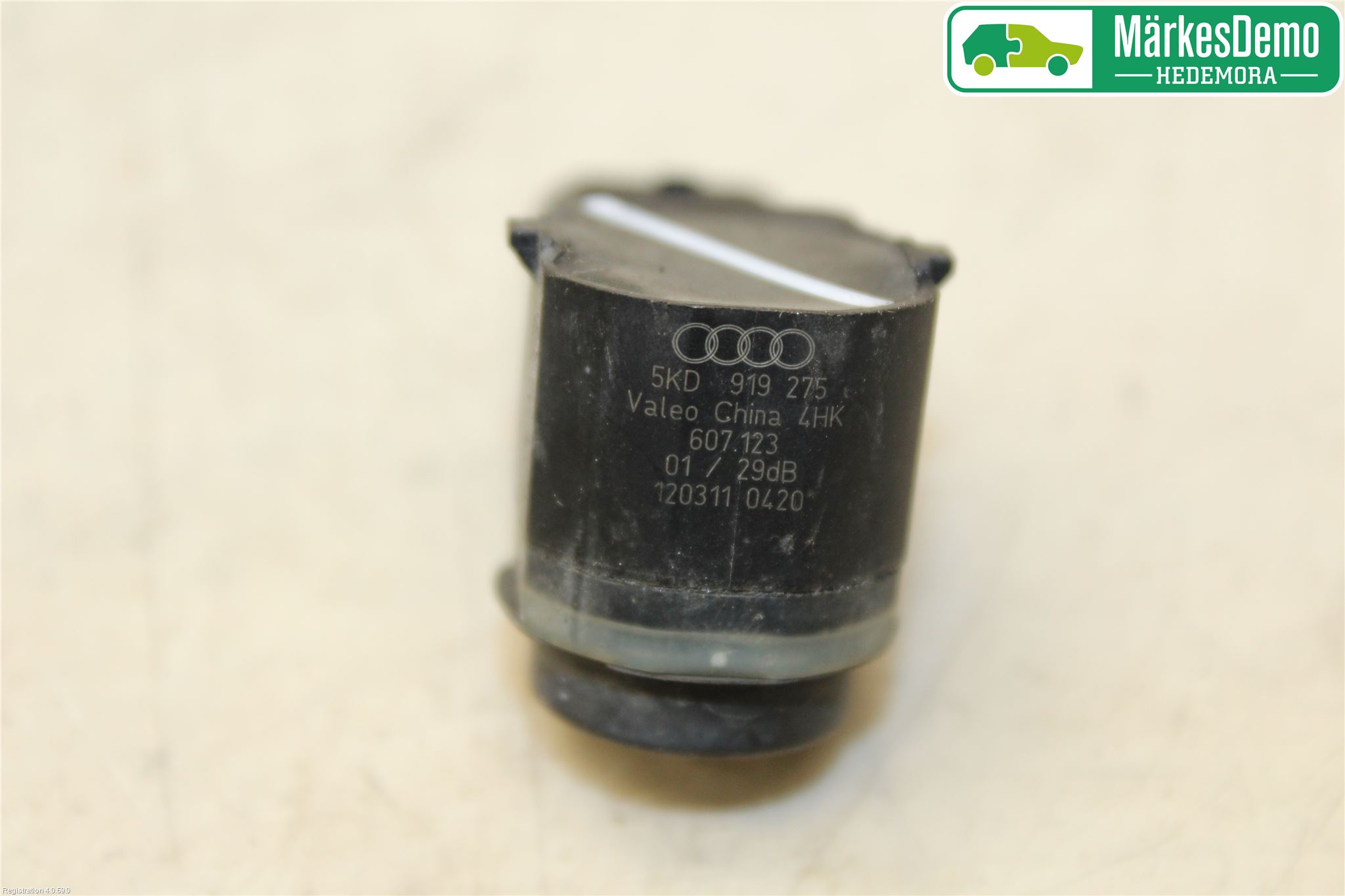 Volkswagen VW PASSAT 11-14 Sensor Parkering Front