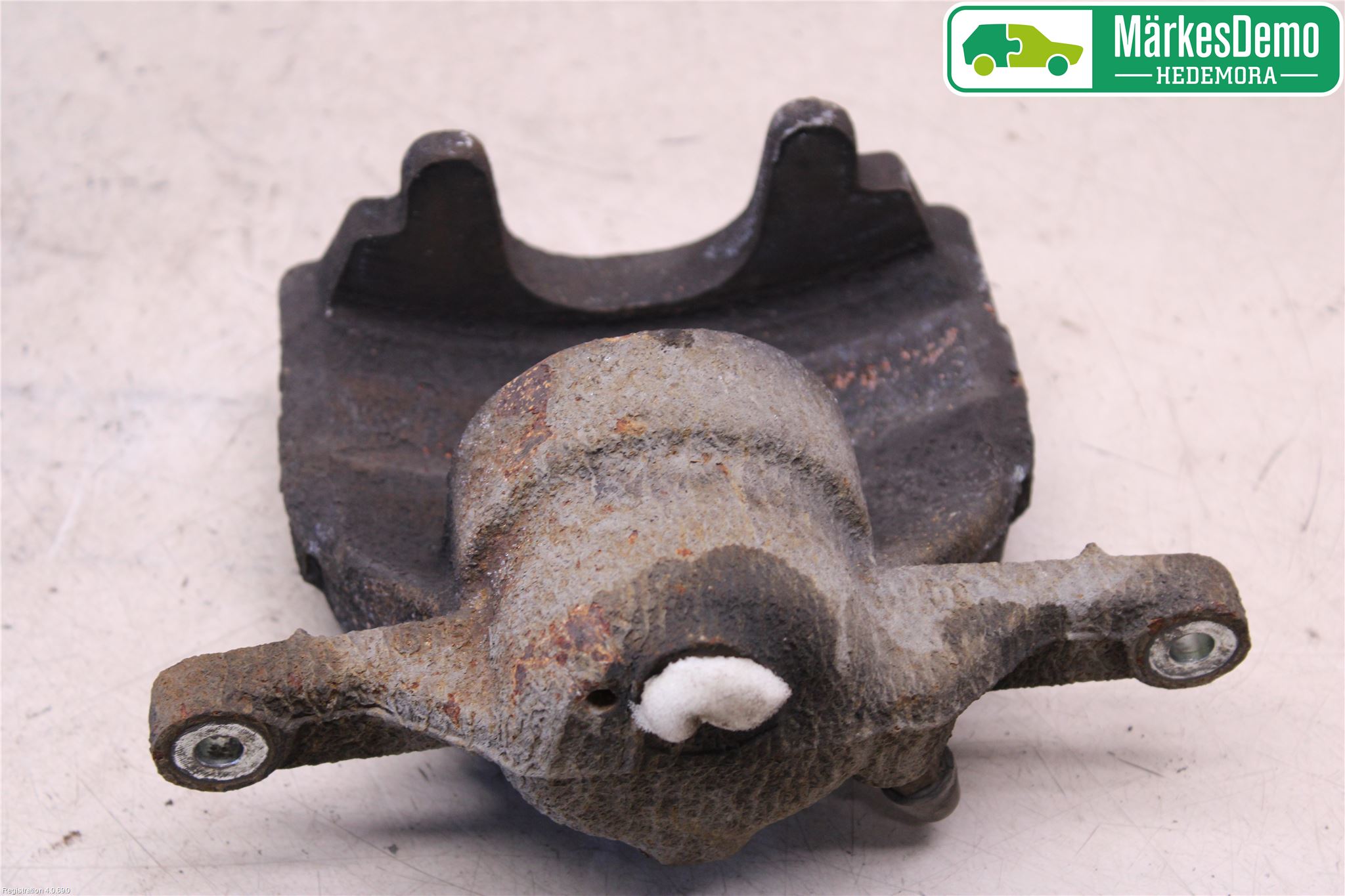 Toyota AVENSIS 16-18 Bremsecaliper Foran Venstre