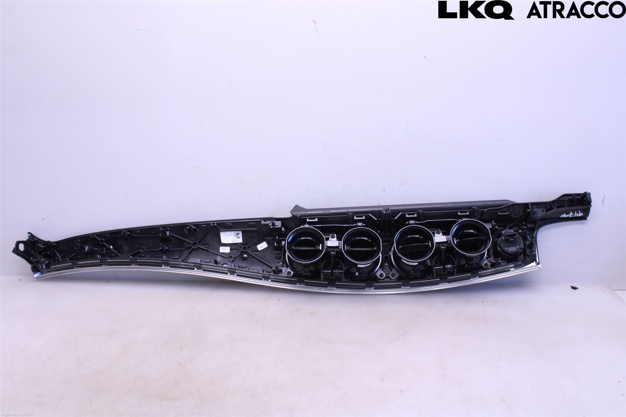 Mercedes-Benz MB E-KLASS (W213) 16-23 Innr Dekor Instrbord