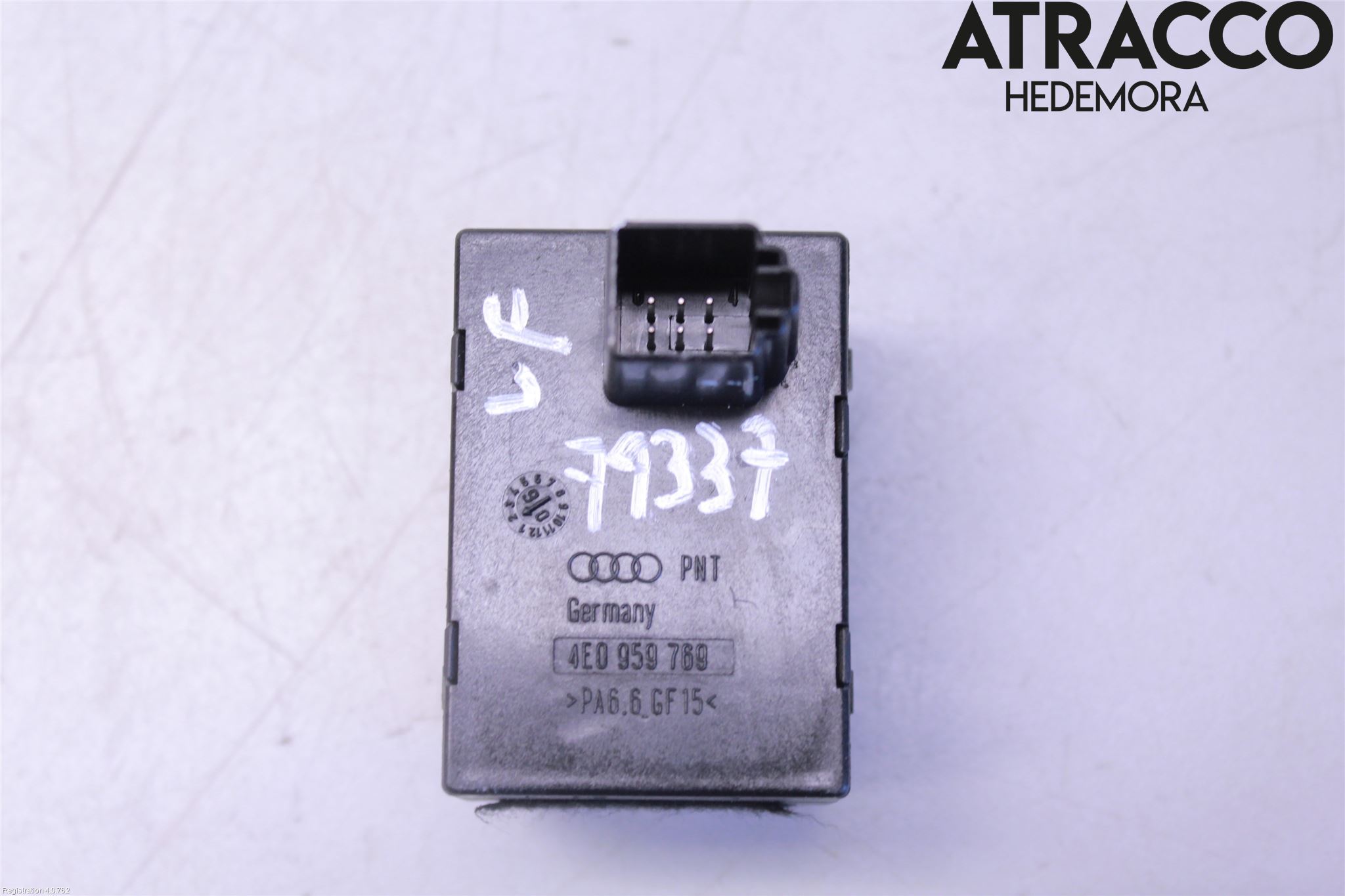 Audi A8/S8 4E  02-09 Bryter Seteminne