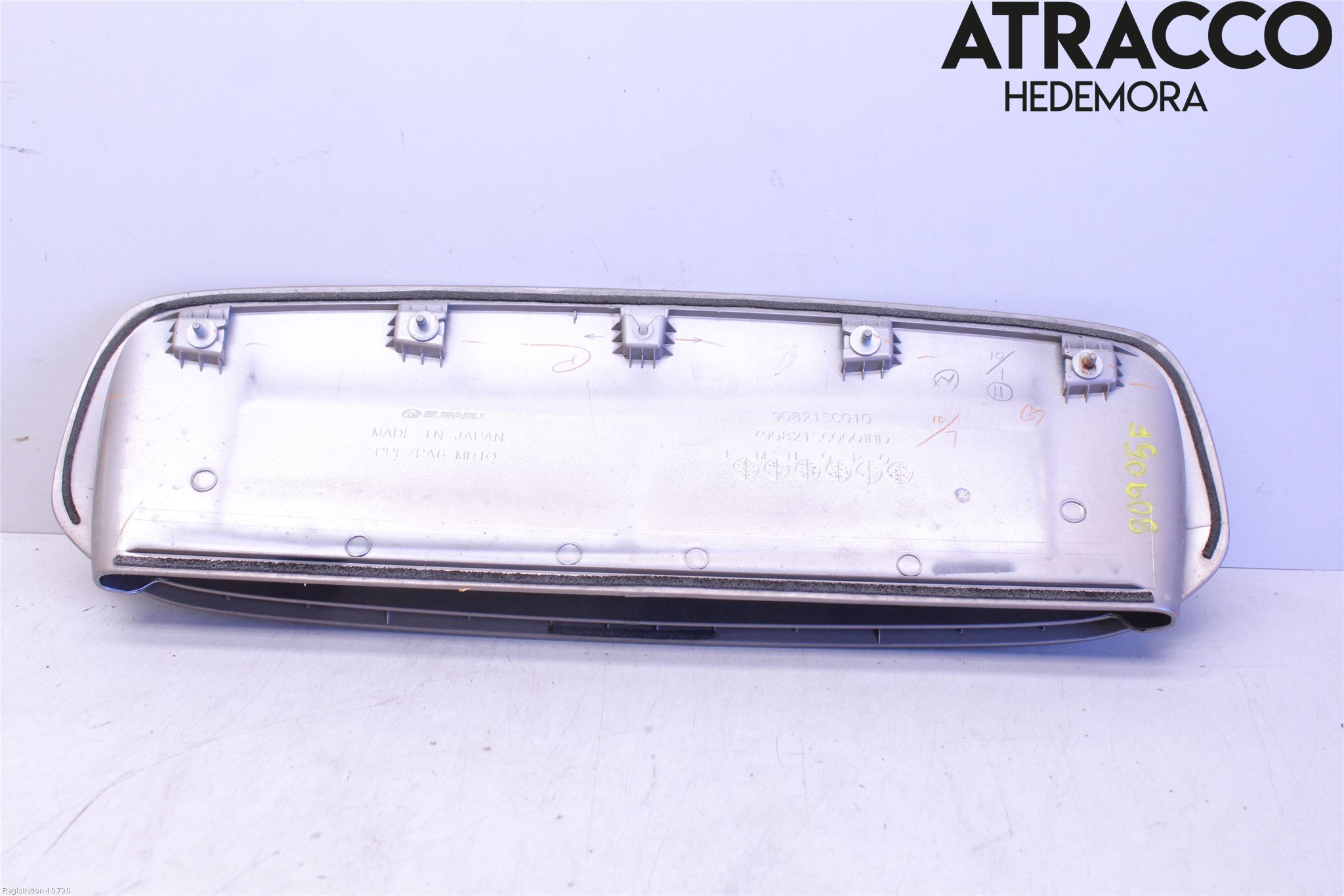 Subaru OUTBACK 10-15 Panser Luftinntak Oppå