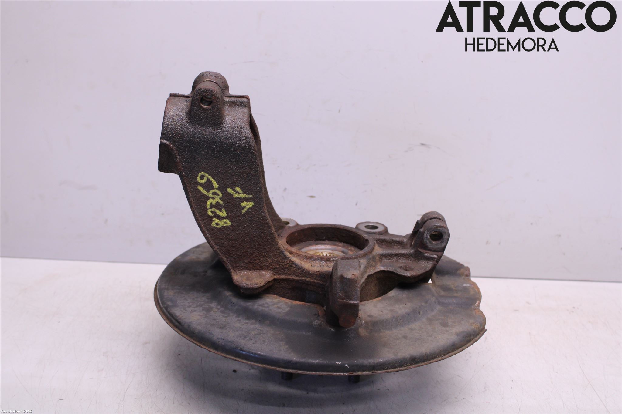Ford FOCUS 11-14 Spindel Vf