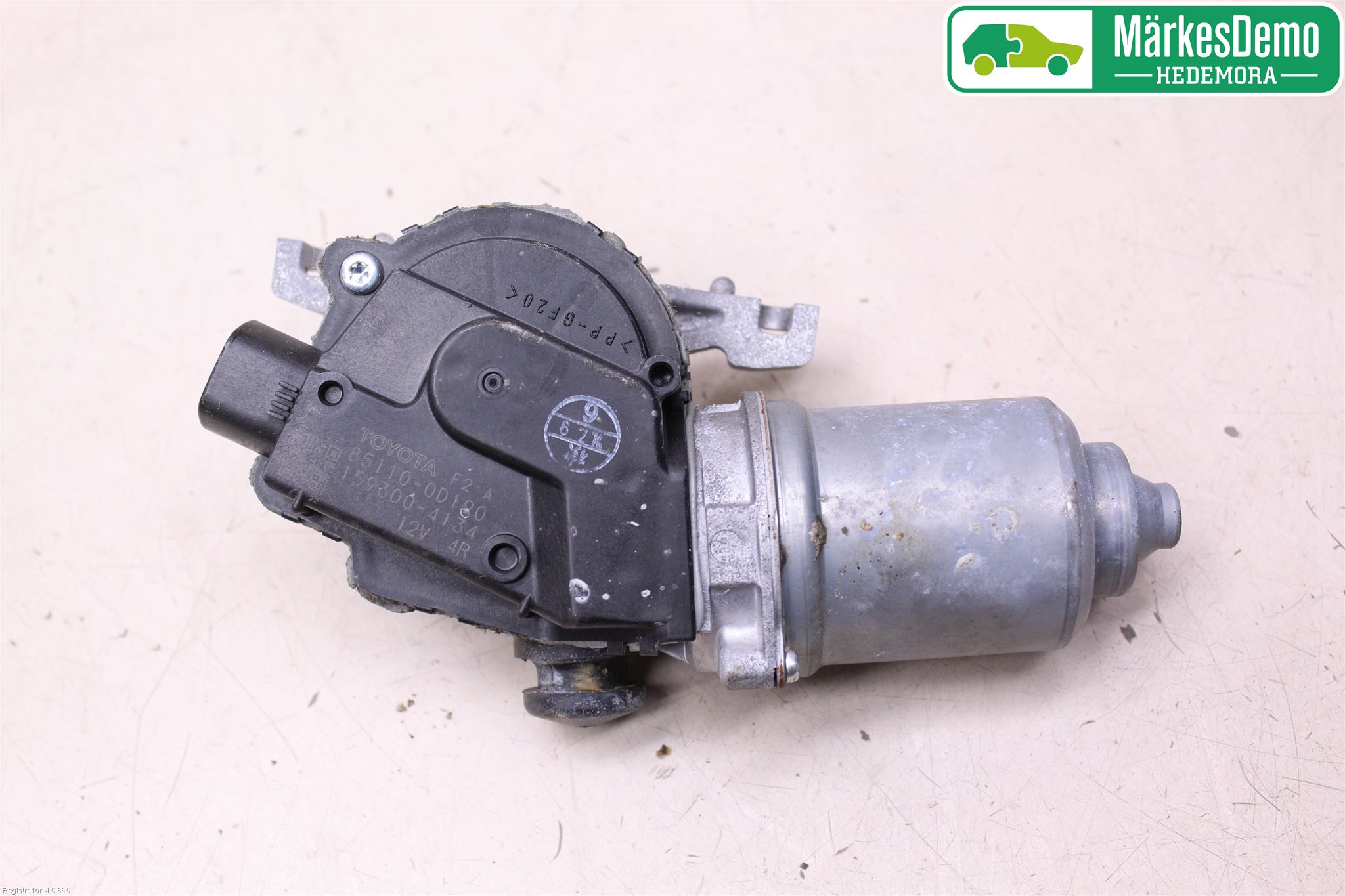 Toyota YARIS XP130 15-20 Viskermotor Frontrute