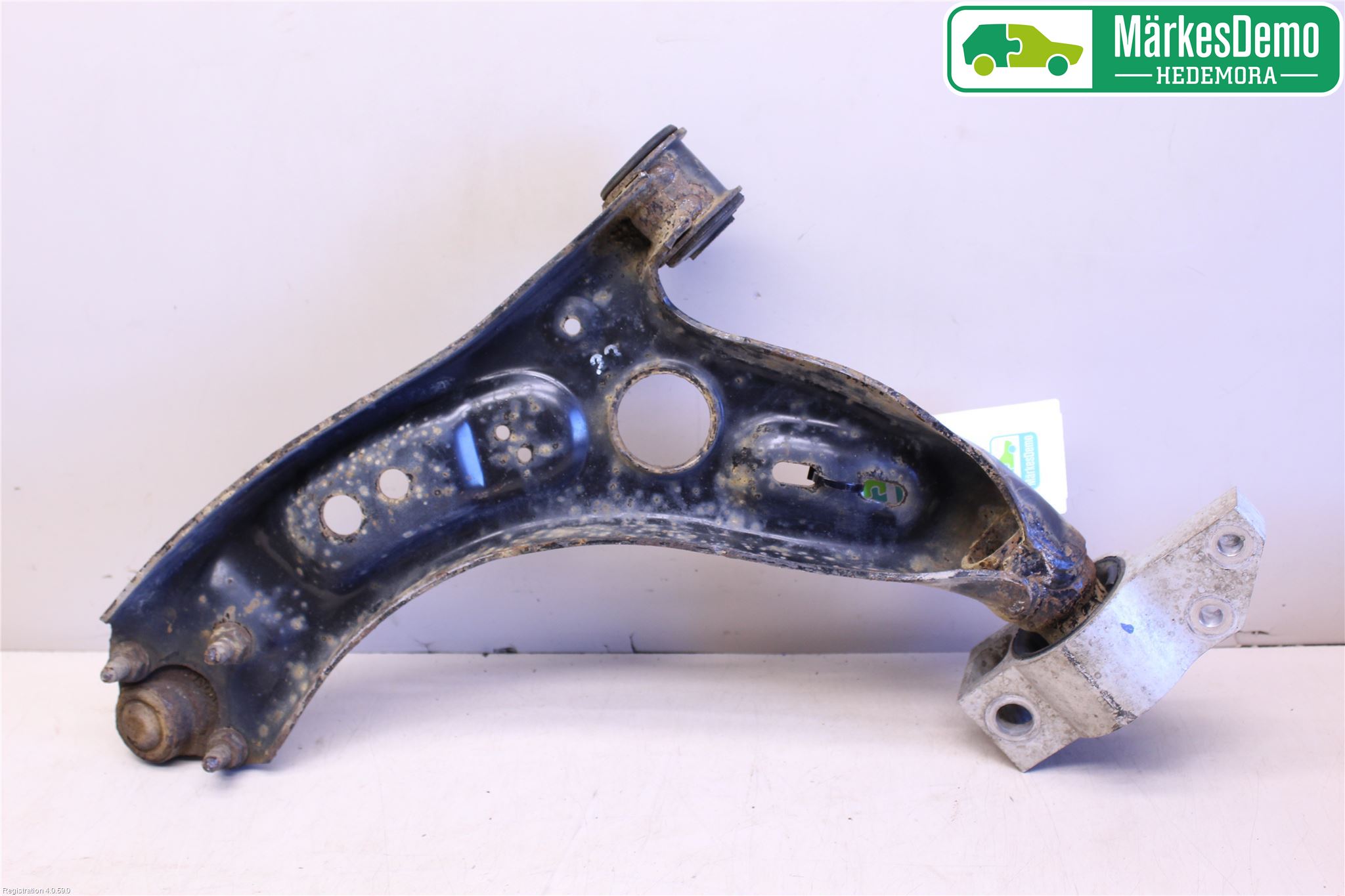 Volkswagen VW GOLF PLUS/CROSS GOLF 04-14 Bærearm Foran Høyre Nedre