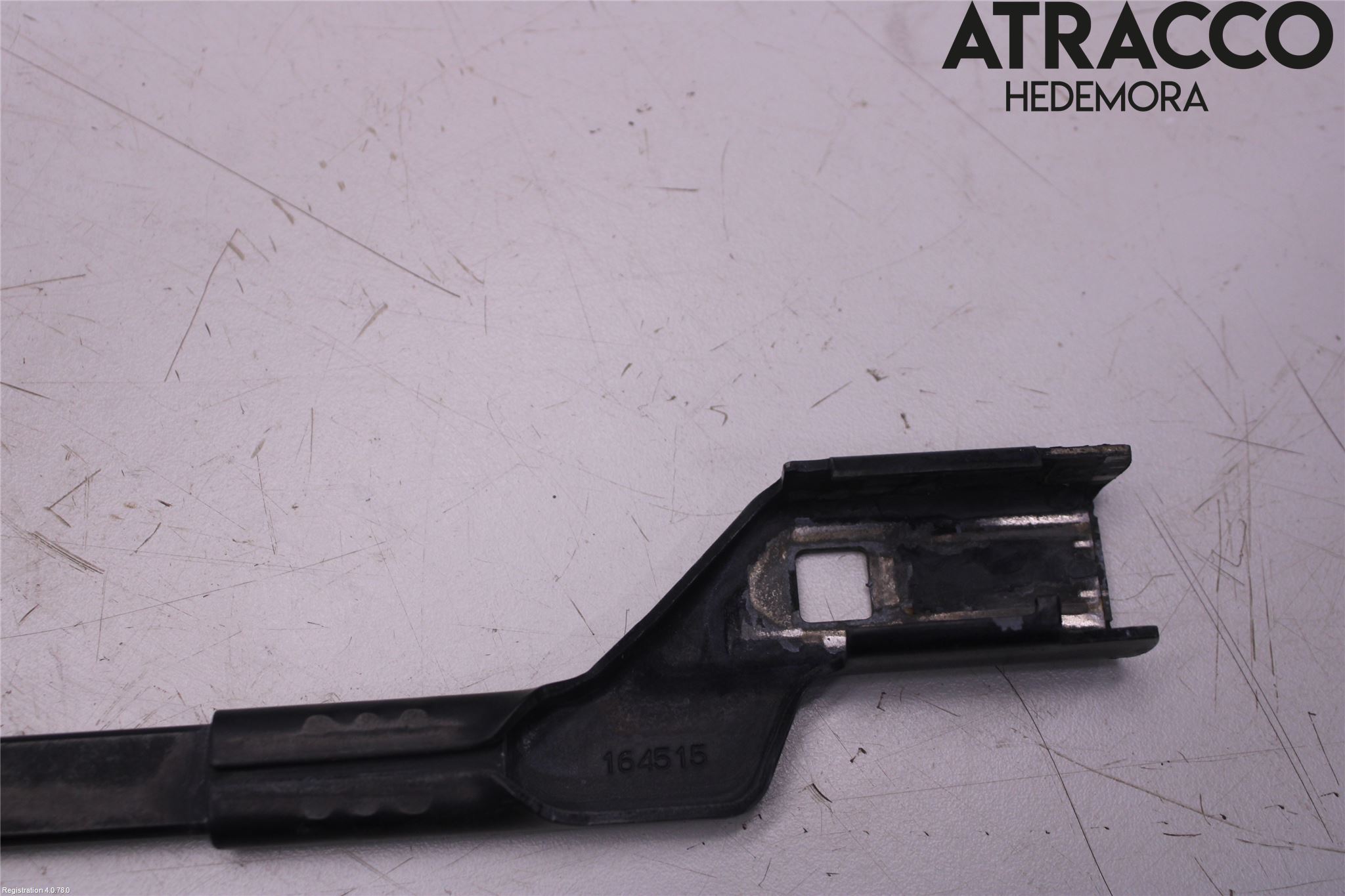Ford TRANSIT SKÅP/BUSS 14-22 Viskerarm-Armer Frontrute