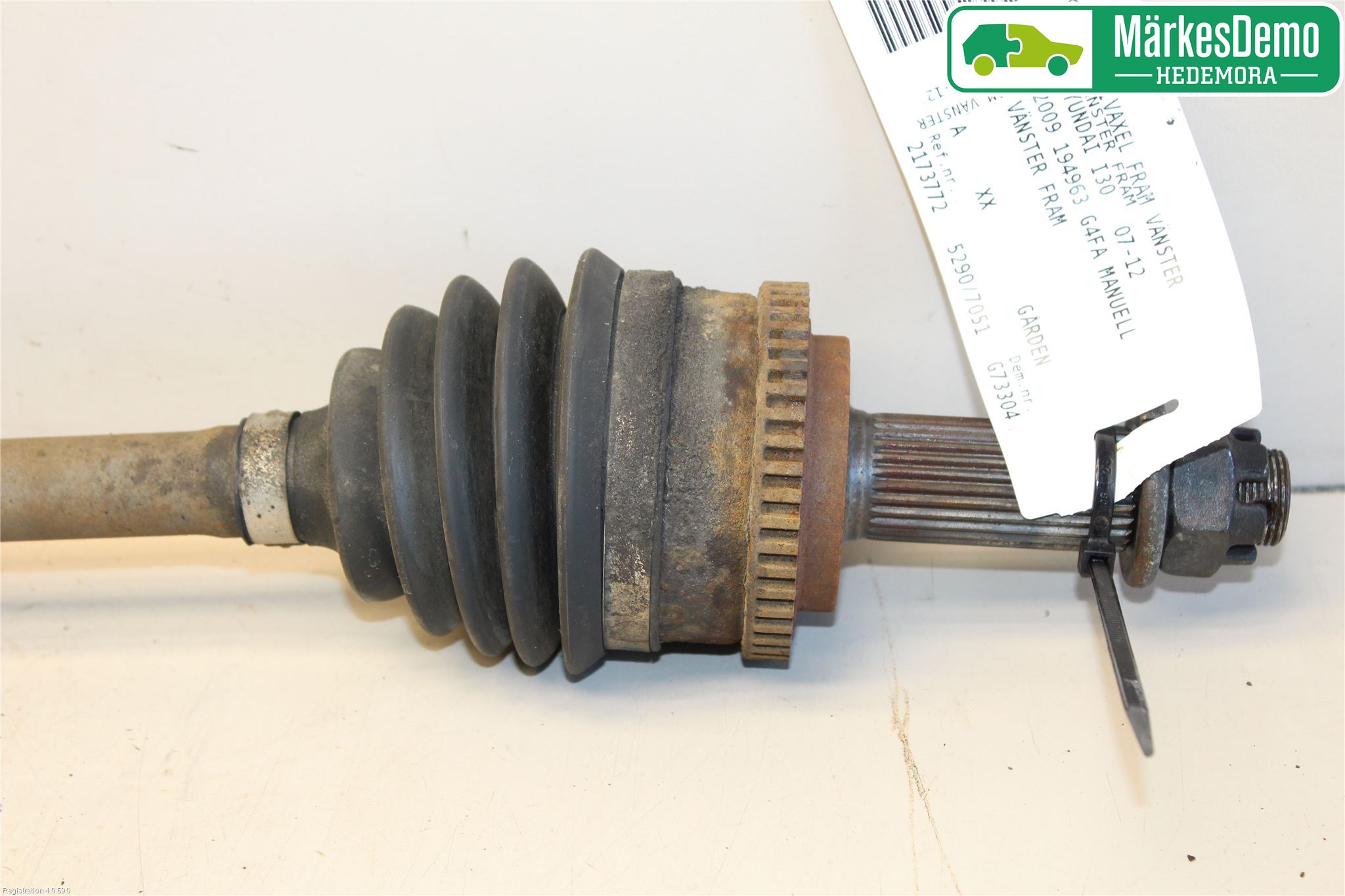 Hyundai i30 FD 07-12 Drivaksel Foran Kompl Venstre