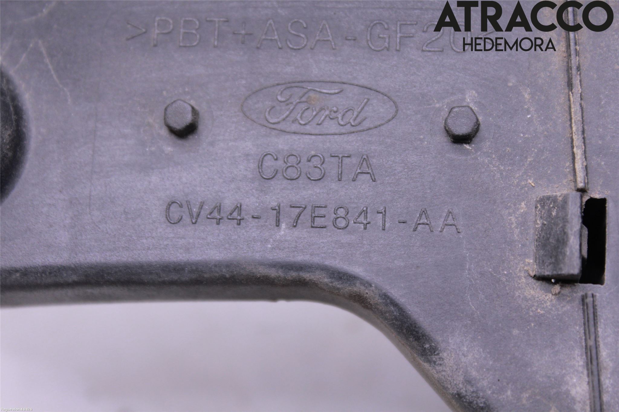 Ford KUGA 13-16 Frontlykt Holder-Feste