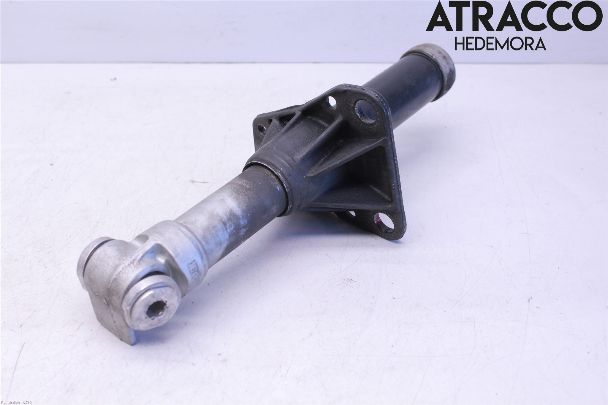 Audi A4/S4 01-05 Støtfanger Foran Feste