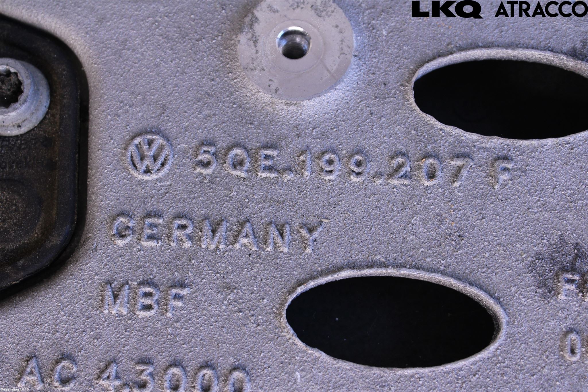 Volkswagen VW GOLF / E-GOLF VII 13-20 Motorbjelke (Langs Gående )