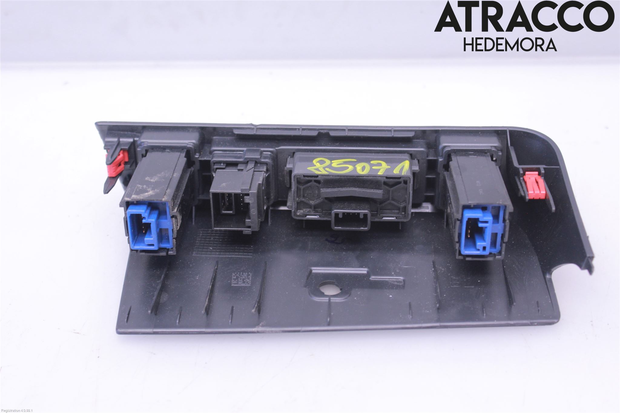 Toyota YARIS XP21 20- Bryter Varmesete