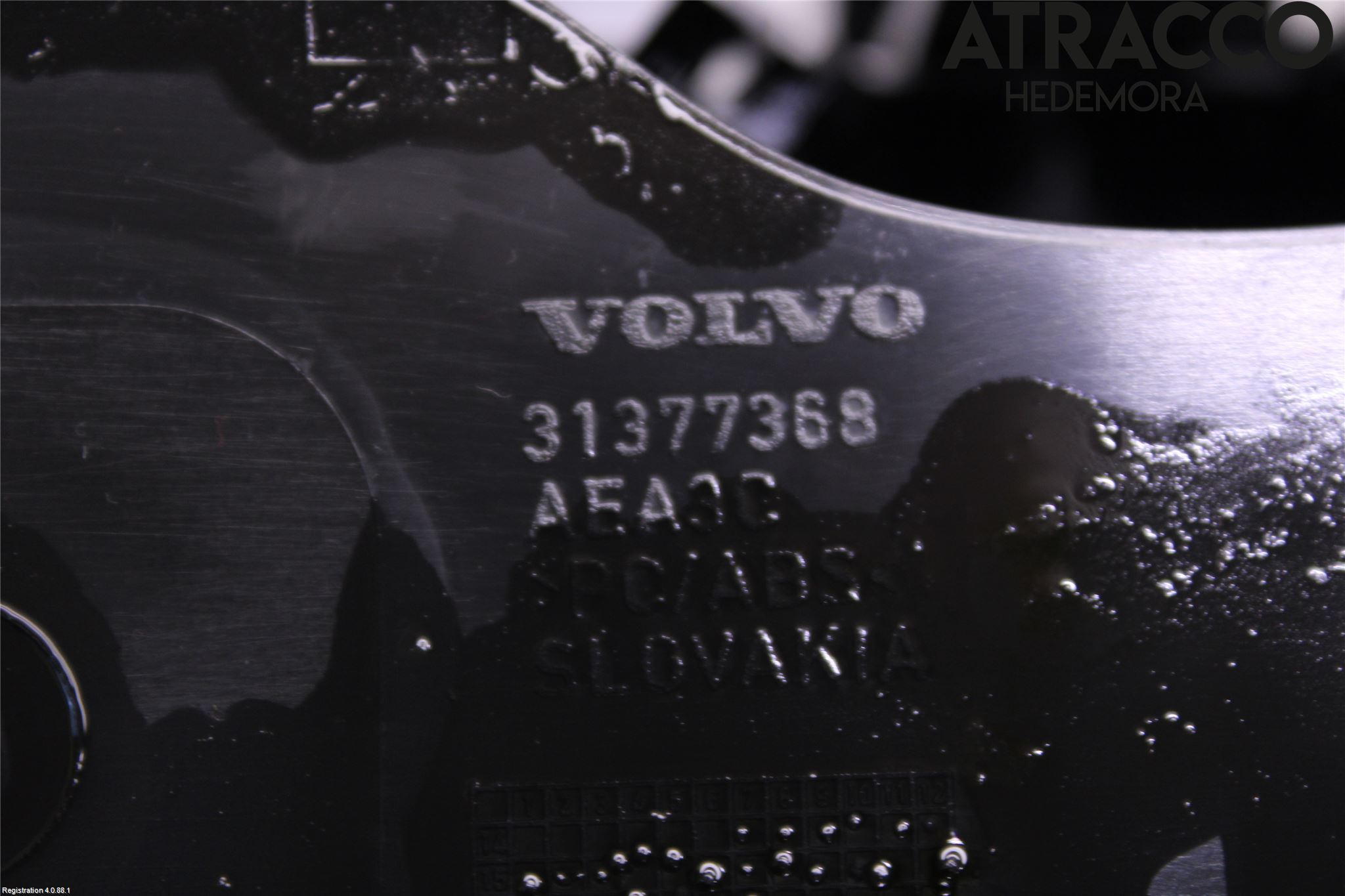 Volvo V90 17->> Innr Koppholder