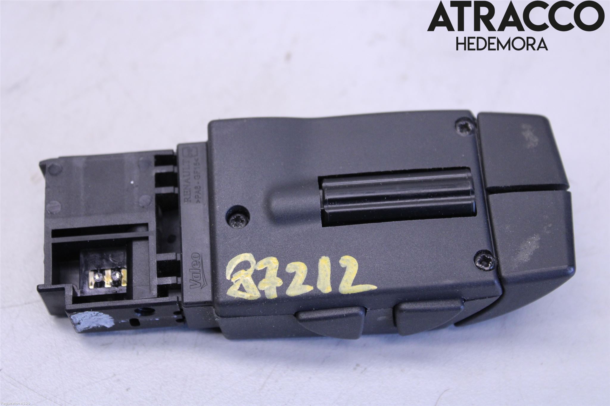 Renault TRAFIC/E-TECH 15- Bryter Ratt Radio-Stereo