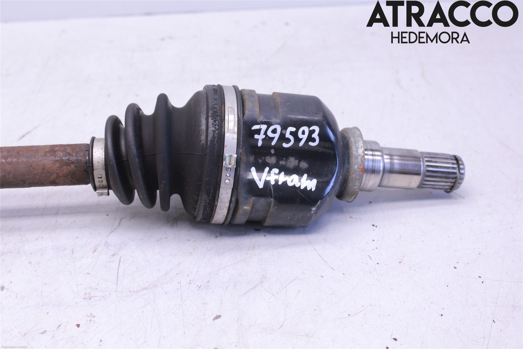 Toyota AURIS 07-09 Drivaksel Foran Kompl Venstre