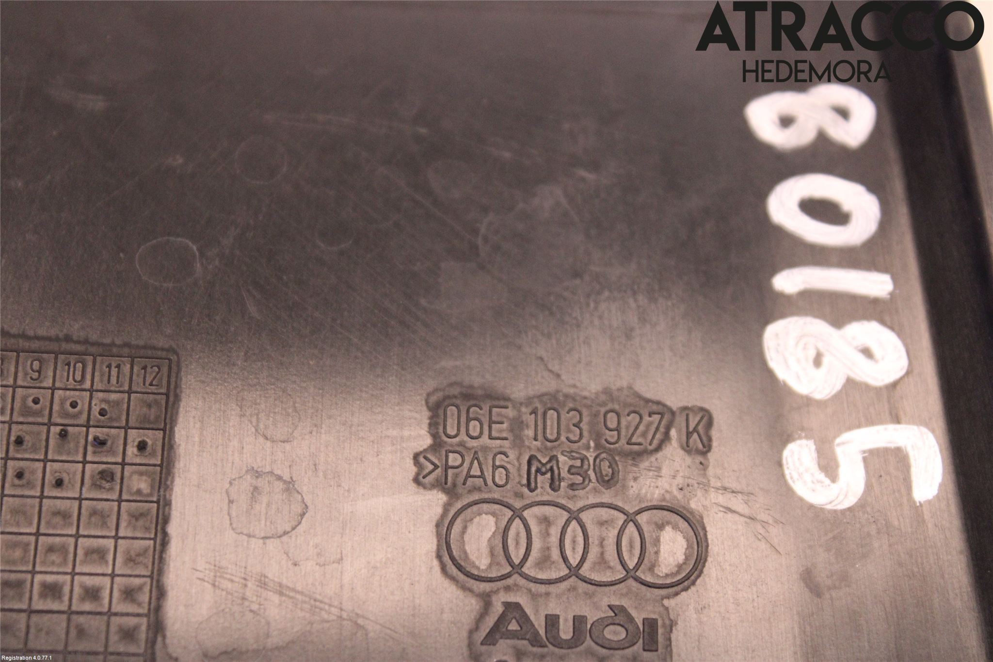 Audi A4/S4 08-11 Motor Deksel Over Motor
