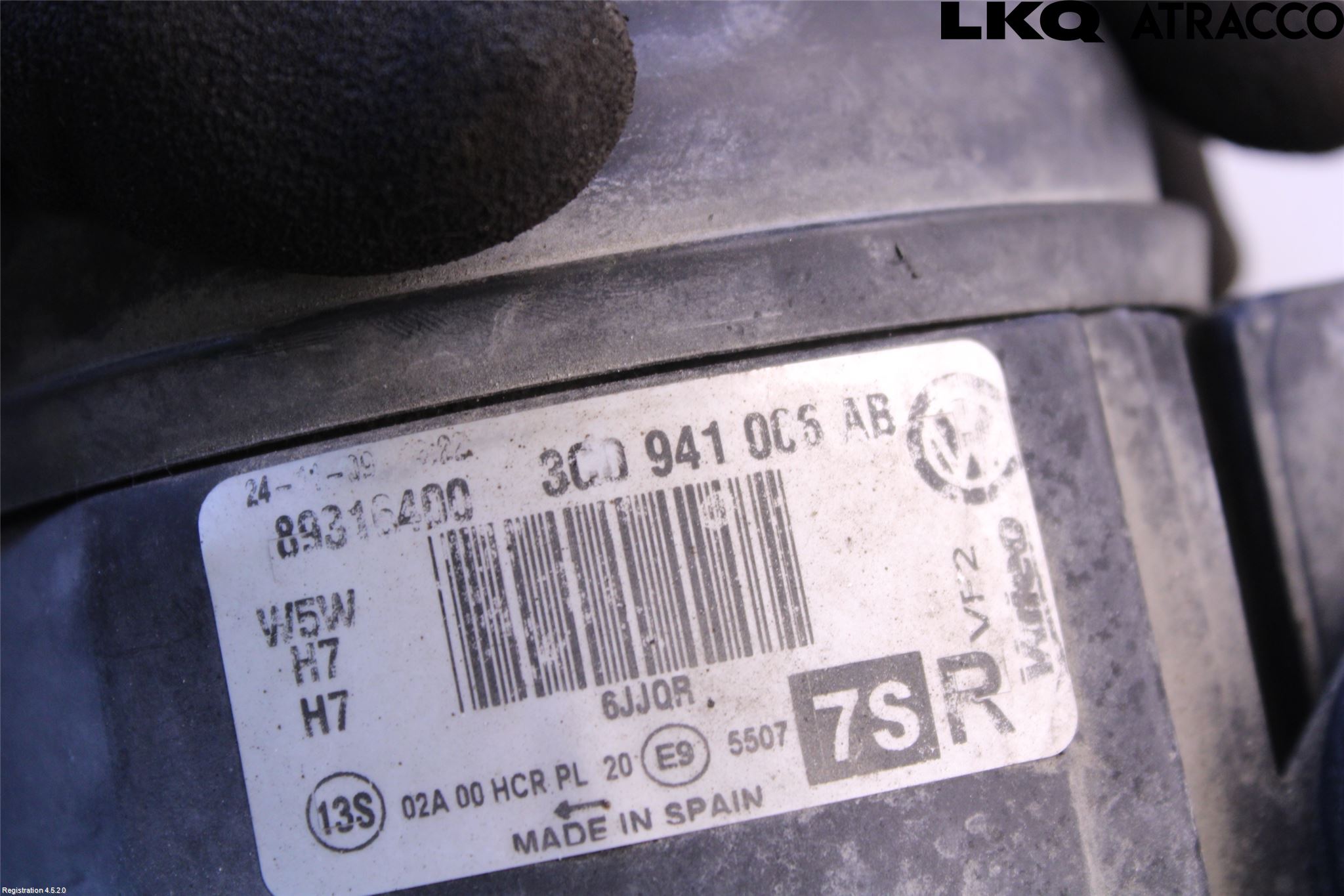 Volkswagen VW PASSAT 05-11 Frontlykt Høyre