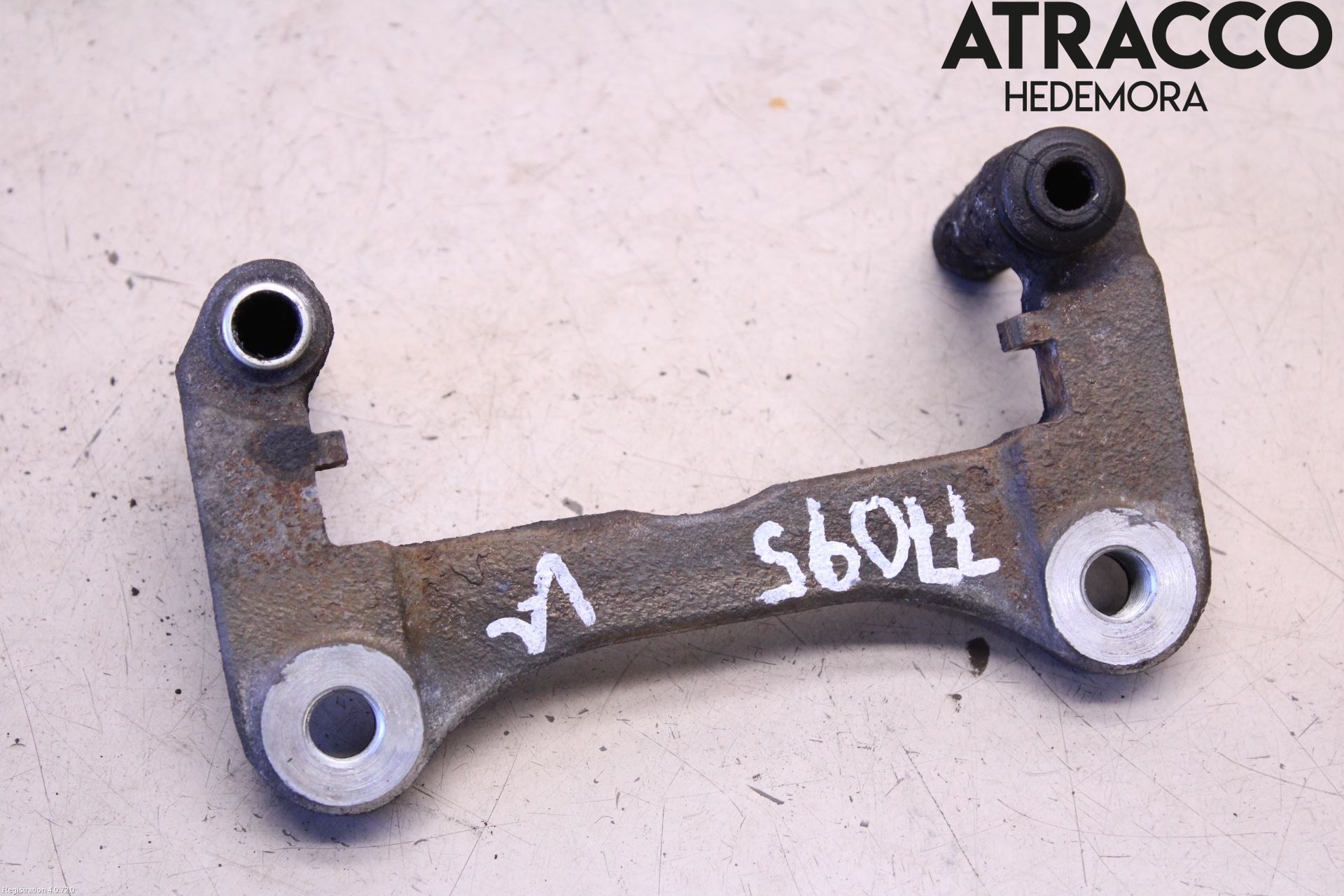 Mitsubishi SPACE STAR 13- Bremsecaliper Feste Holder
