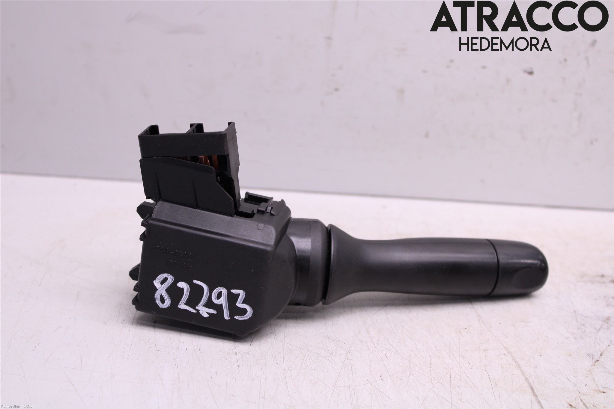 Toyota YARIS XP90 06-11 Bryter Ratt Visker - Spyler