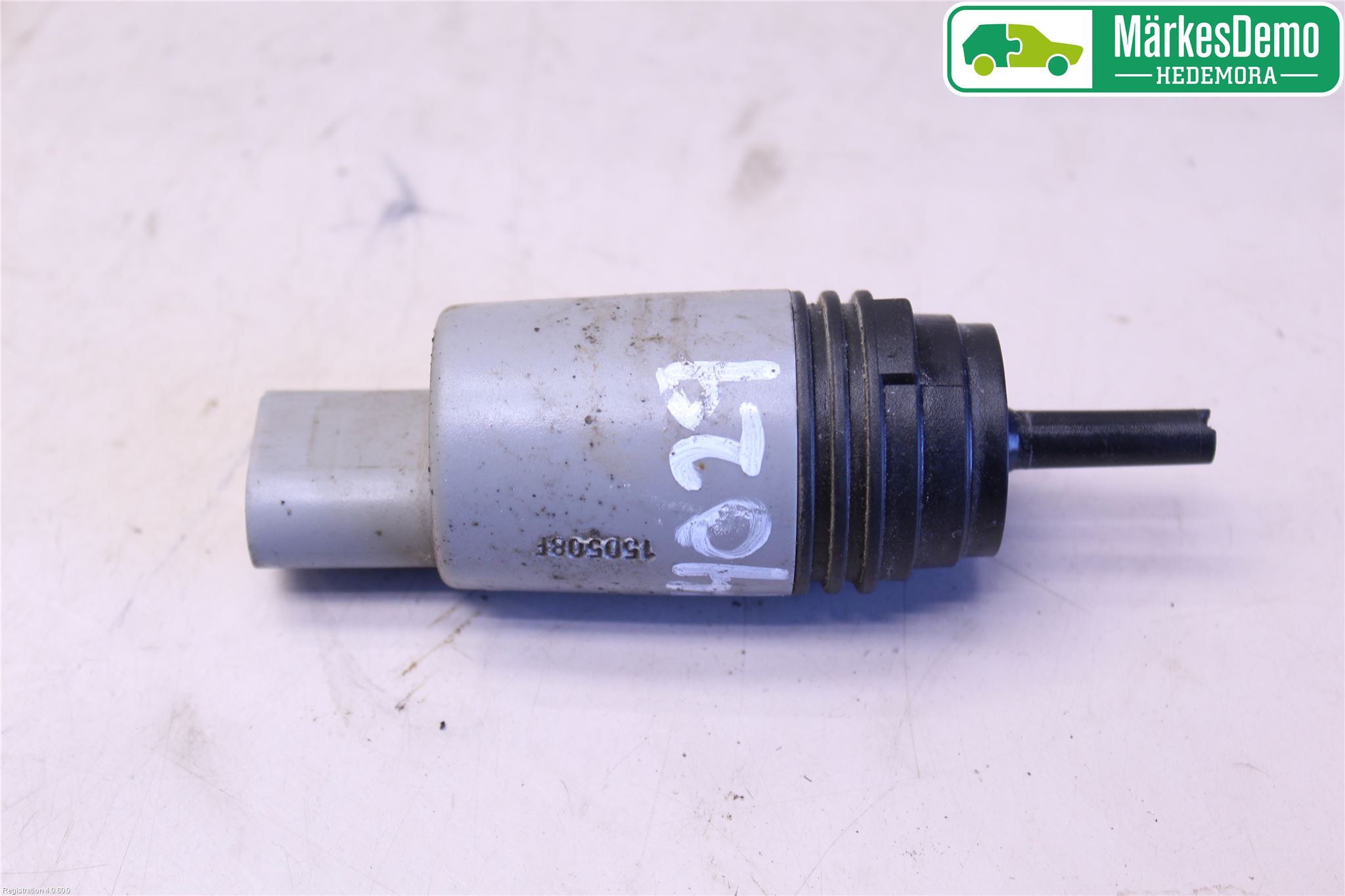 BMW 5 E60/61 Sed/Tou 02-10 Spylerpumpe Frontrute