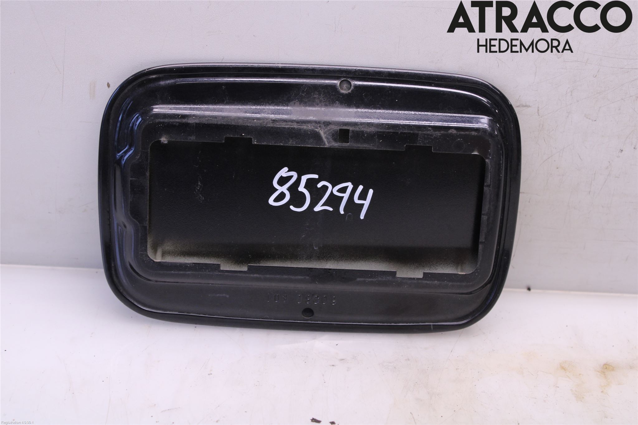 BMW X3 E83     03-10 Drivstoff Tankluke
