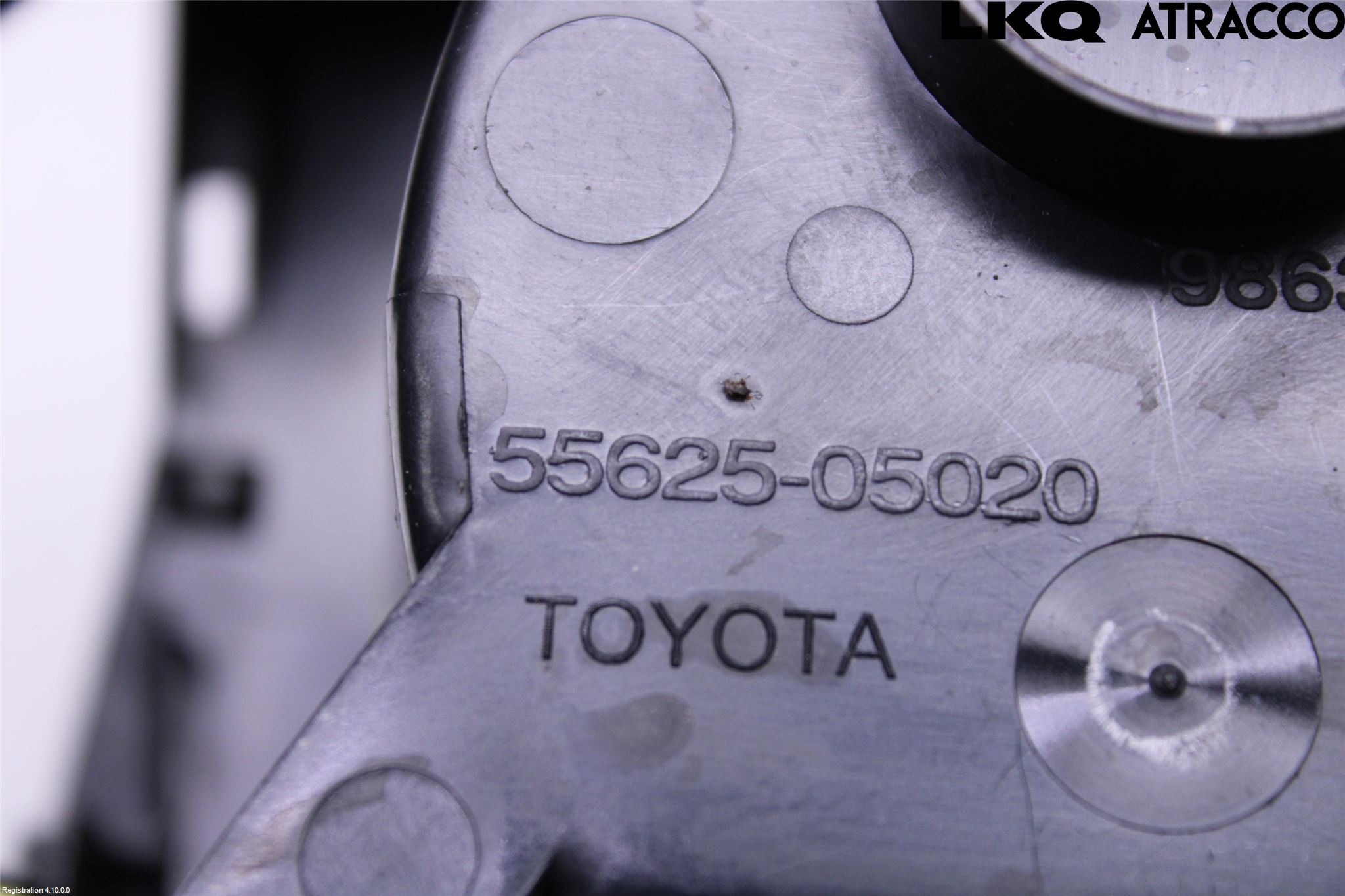 Toyota AVENSIS 09-15 Innr Koppholder