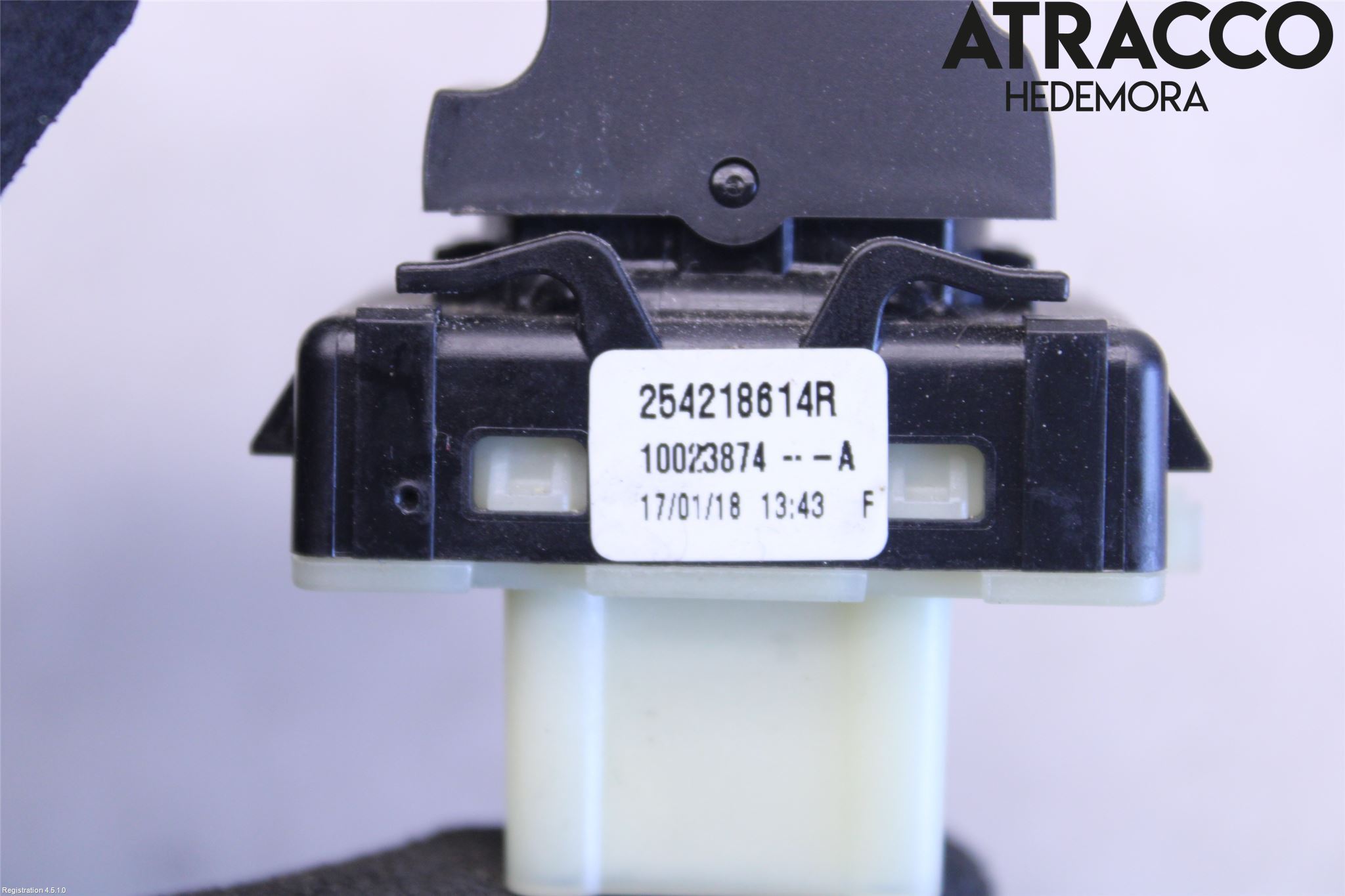 Dacia DUSTER 18-24 Bryter Vindusheis