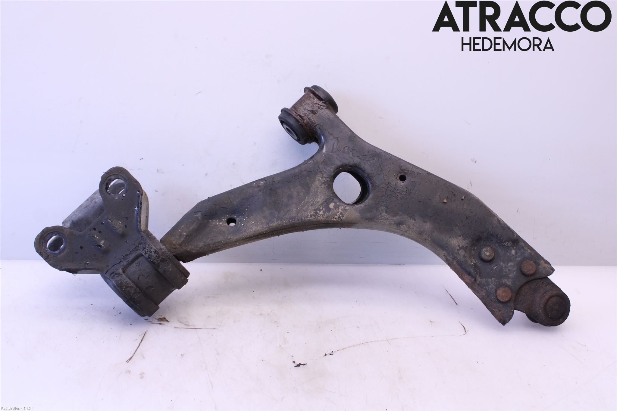Ford FOCUS 11-14 Bærearm Foran Venstre Nedre