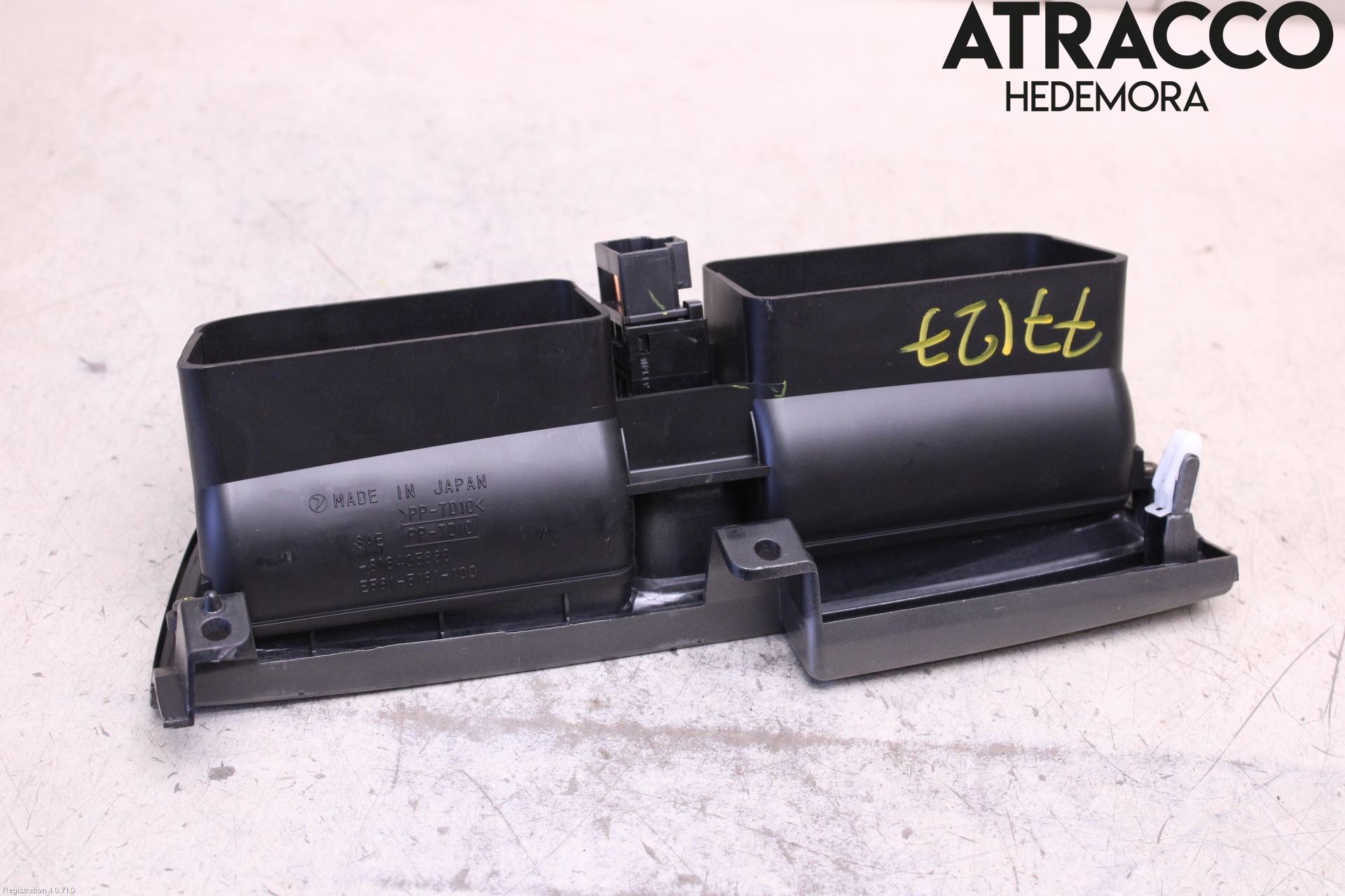Subaru IMPREZA II  03-05 Dashbord Kanal - Dyse