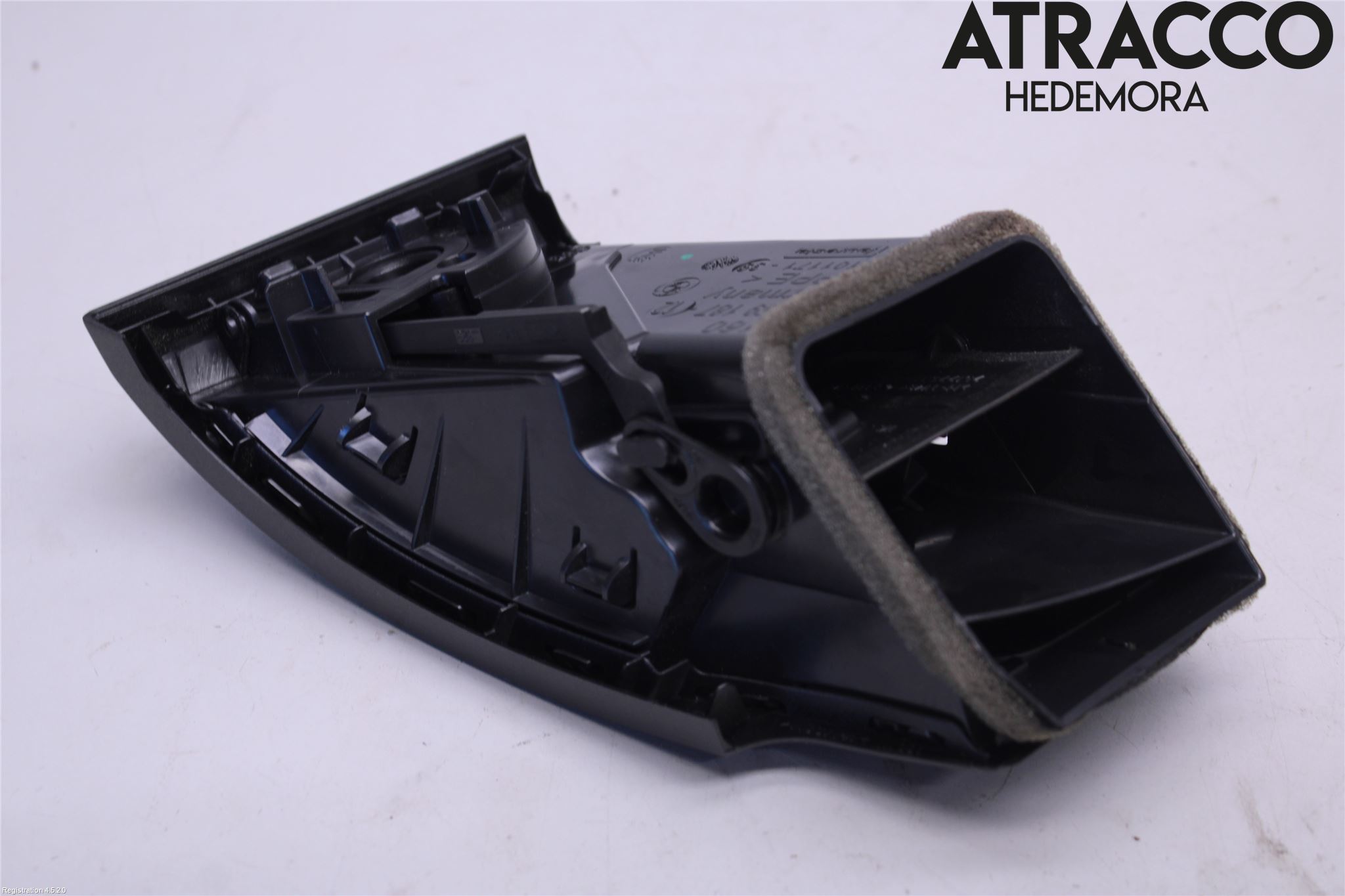 BMW 1 E82/88 Coupé/Cab 06-13 Dashbord Kanal - Dyse