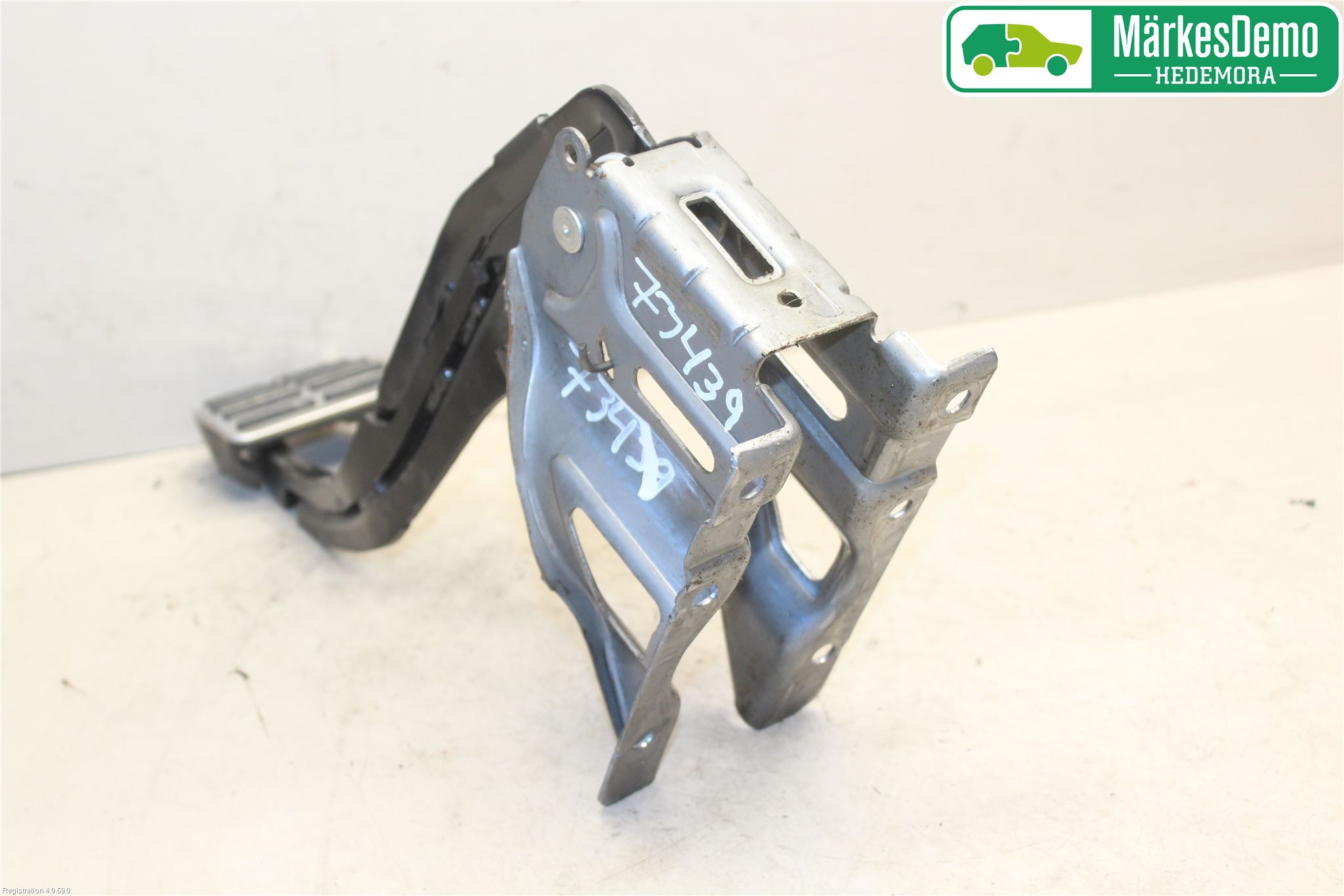 Volkswagen VW AMAROK 2H 10-22 Bremsepedal