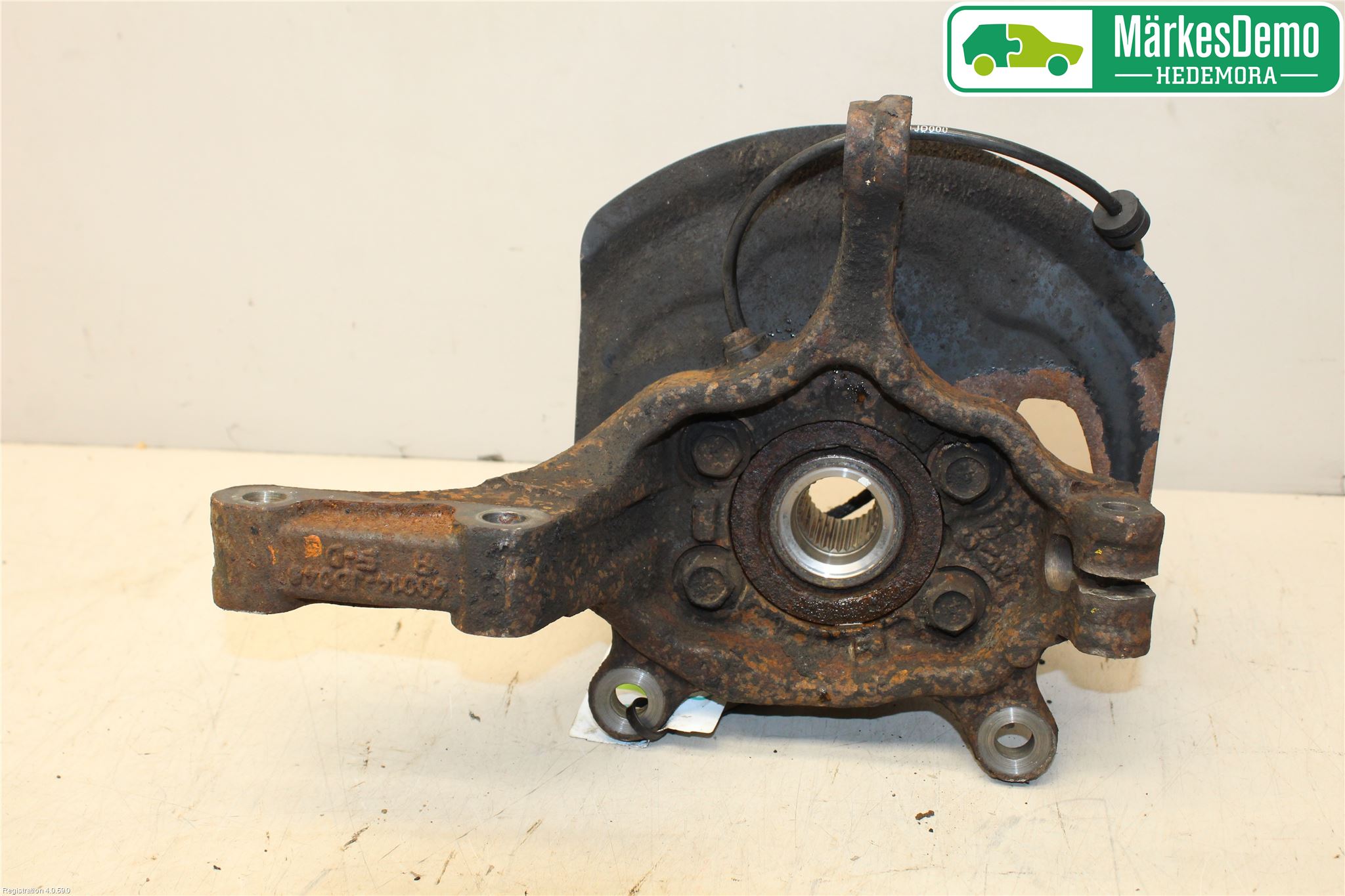 Nissan QASHQAI   07-10 Spindel Hf