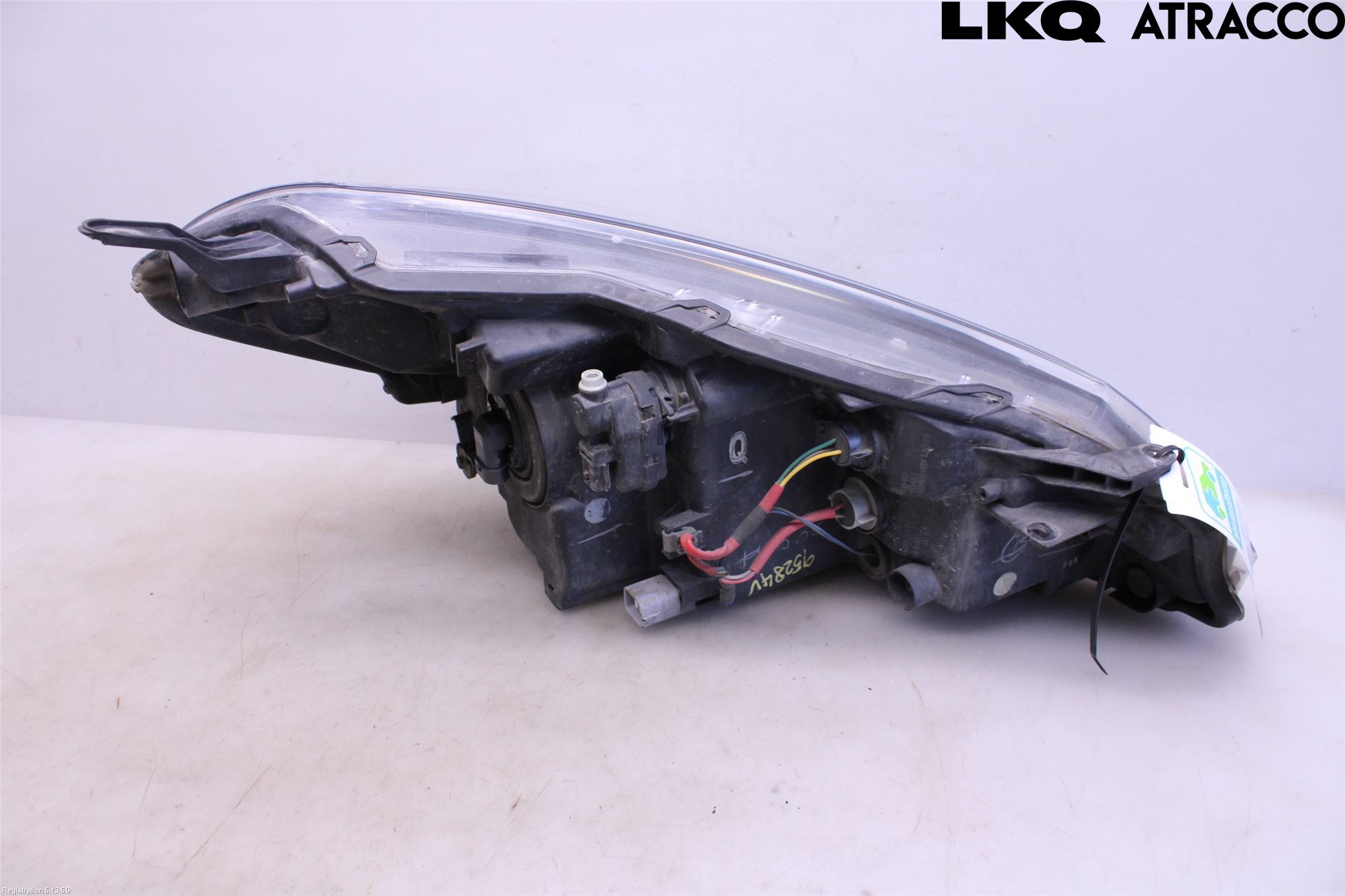 Toyota YARIS XP130 15-20 Frontlykt Venstre