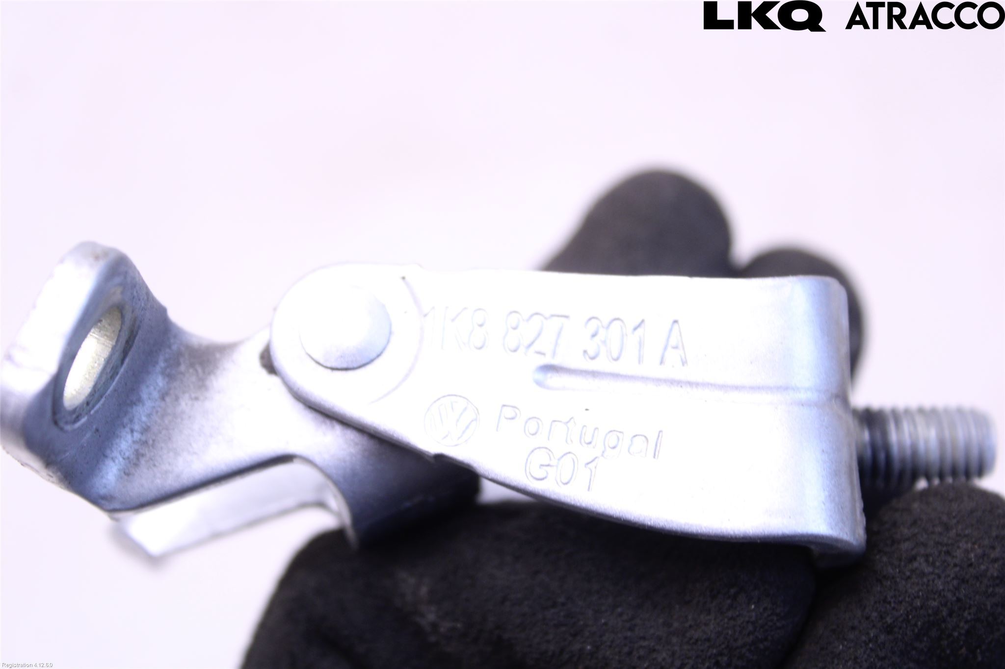 Volkswagen VW POLO 10-17 Bakluke Hengsel Høyre