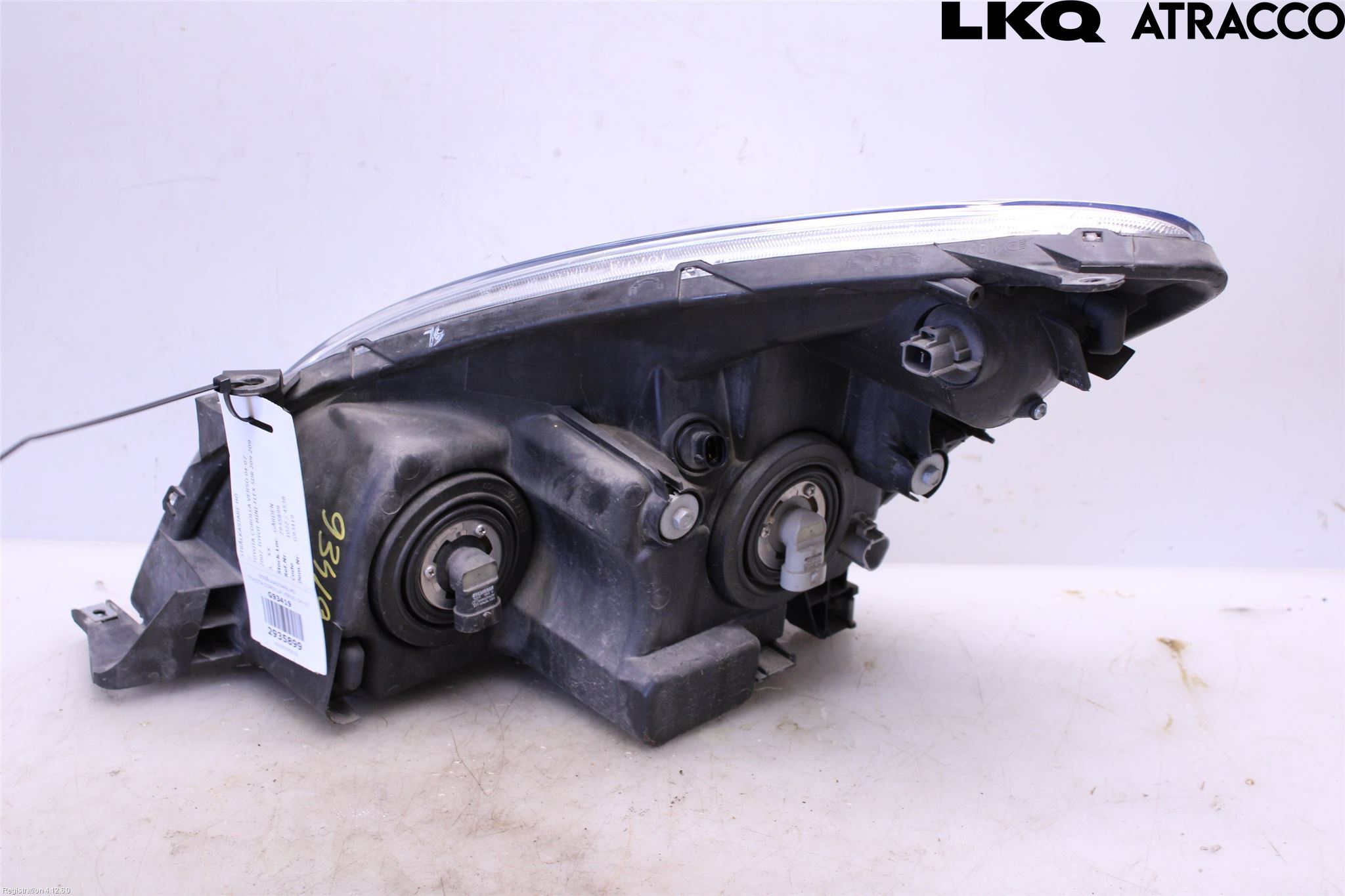 Toyota COROLLA VERSO 04-07 Frontlykt Høyre