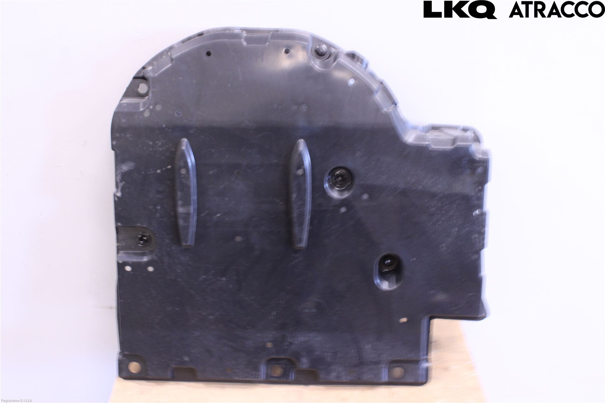 Toyota YARIS CROSS XP21 21- Bunnplate U Motor-Gear-Dørk