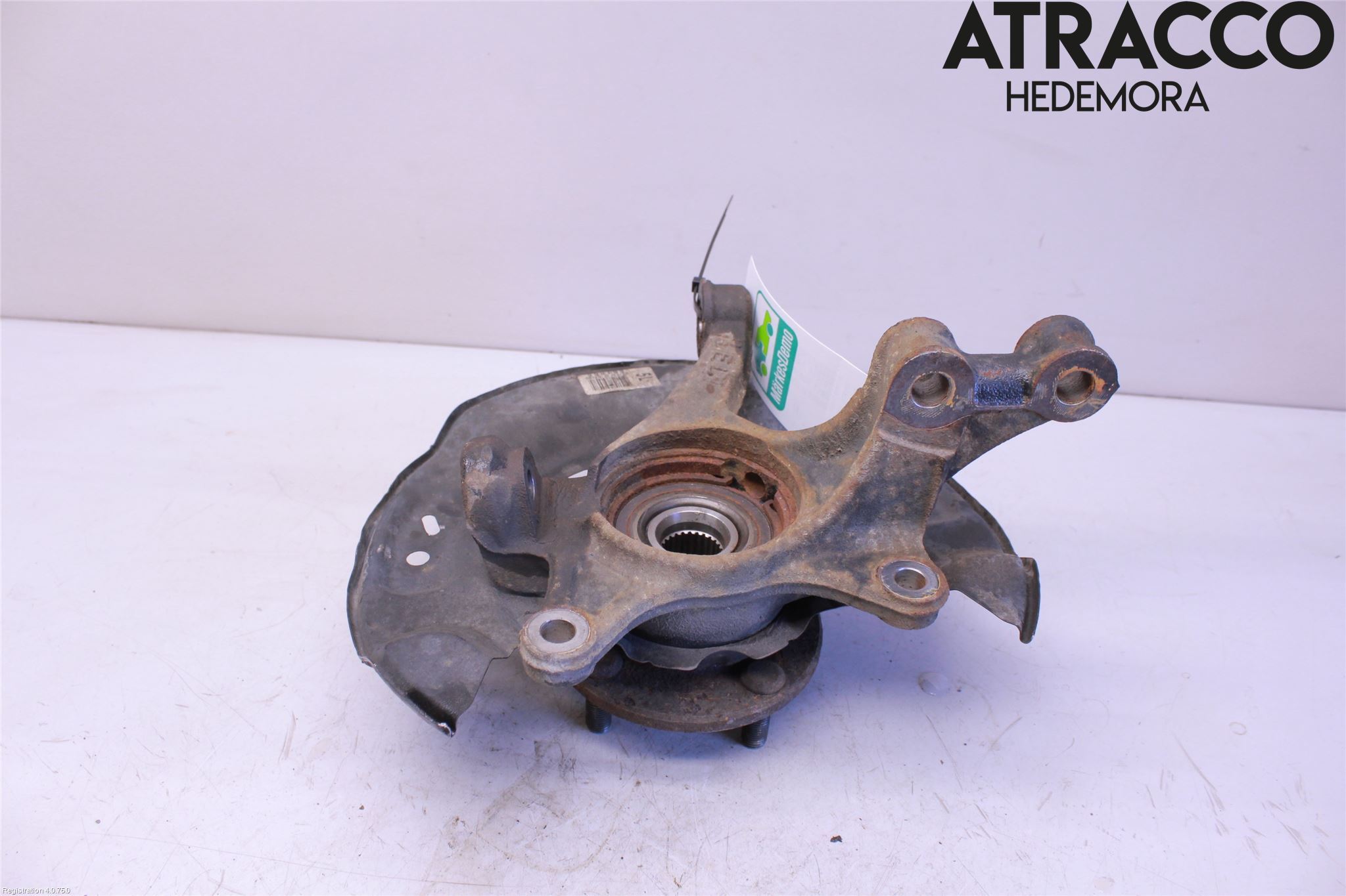 Toyota YARIS XP130 15-20 Spindel Vf