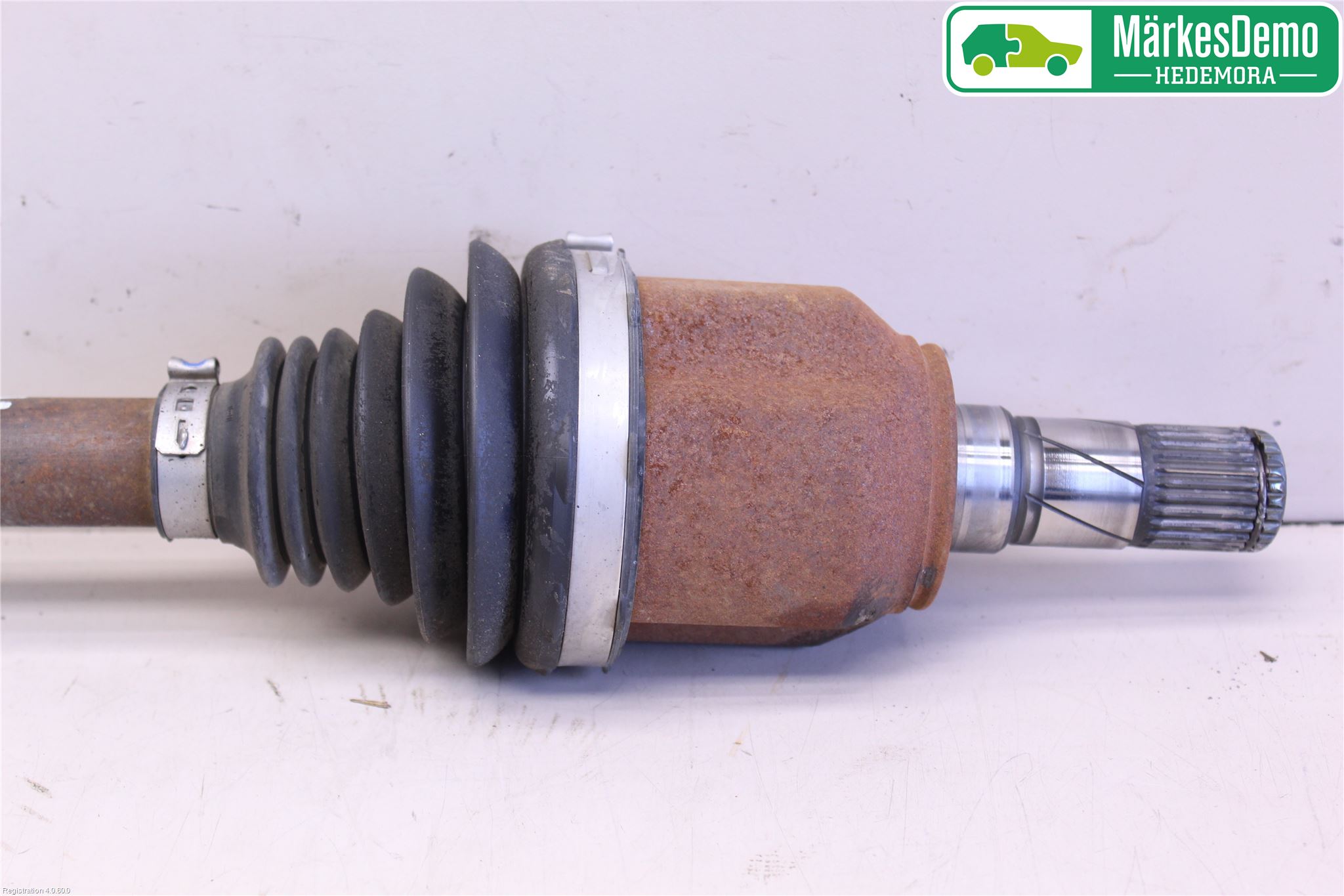 Fiat 500L 13-19 Drivaksel Foran Kompl Venstre