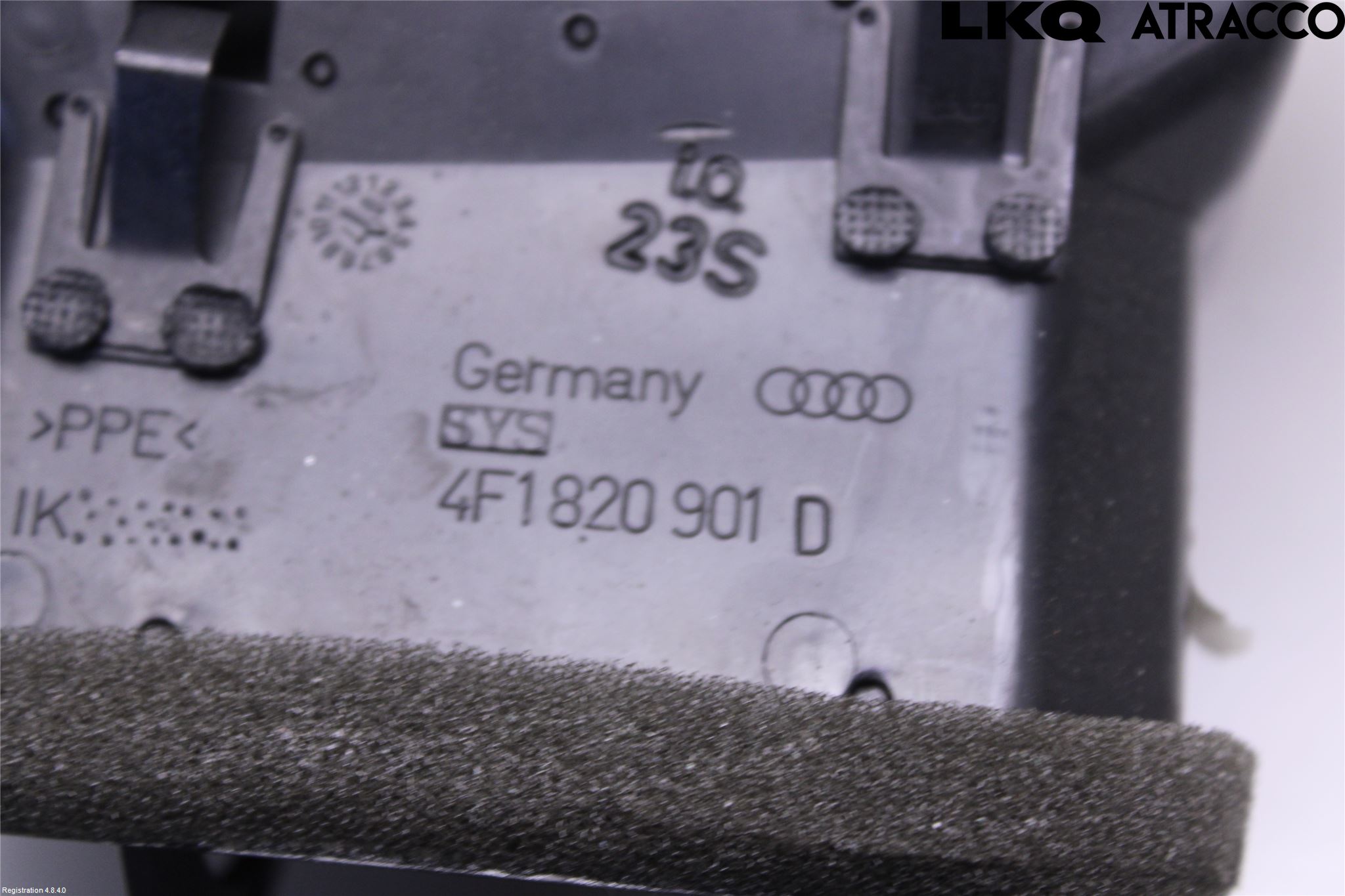 Audi A6/S6     05-11 Dashbord Kanal - Dyse