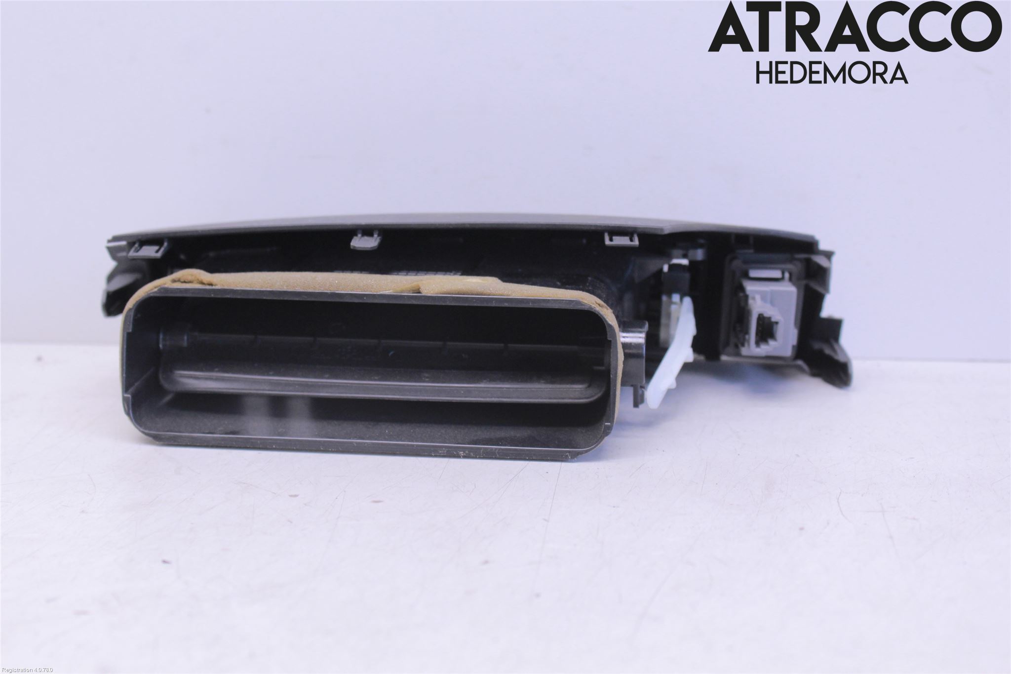 Toyota VERSO 09-18 Dashbord Kanal - Dyse
