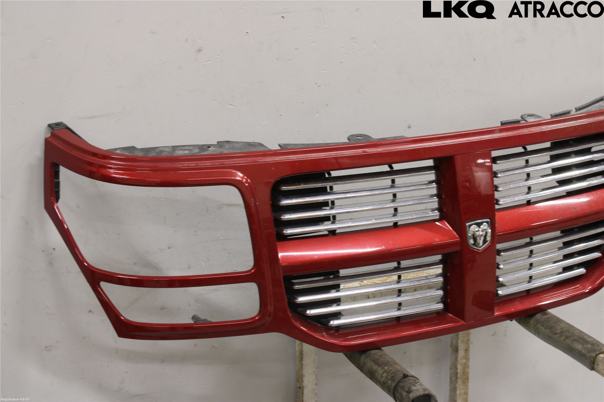Dodge NITRO Grill Komplett