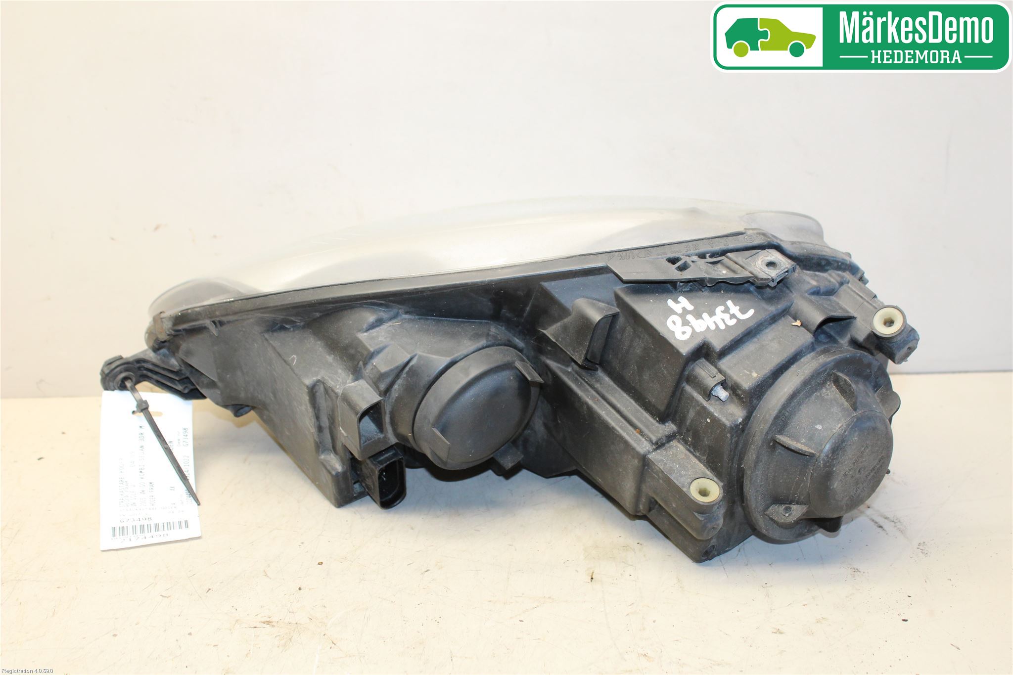 Volkswagen VW GOLF V 04-09 Frontlykt Høyre
