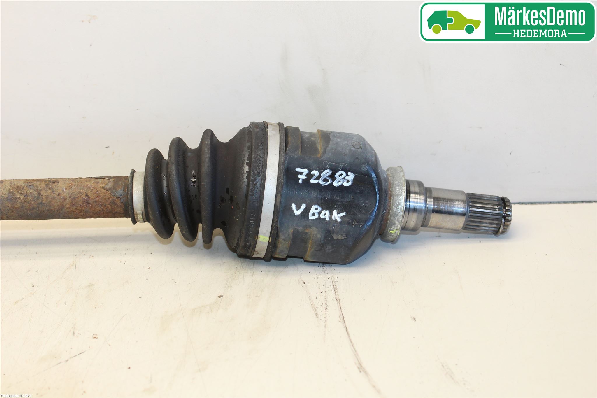 Toyota AURIS 07-09 Drivaksel Foran Kompl Venstre