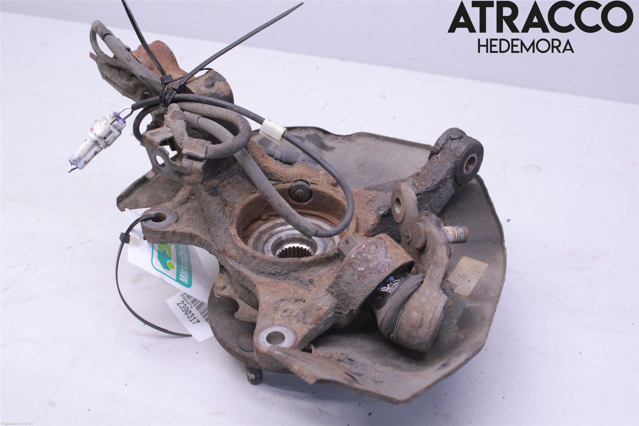 Toyota CAMRY    01-06 Spindel Hf