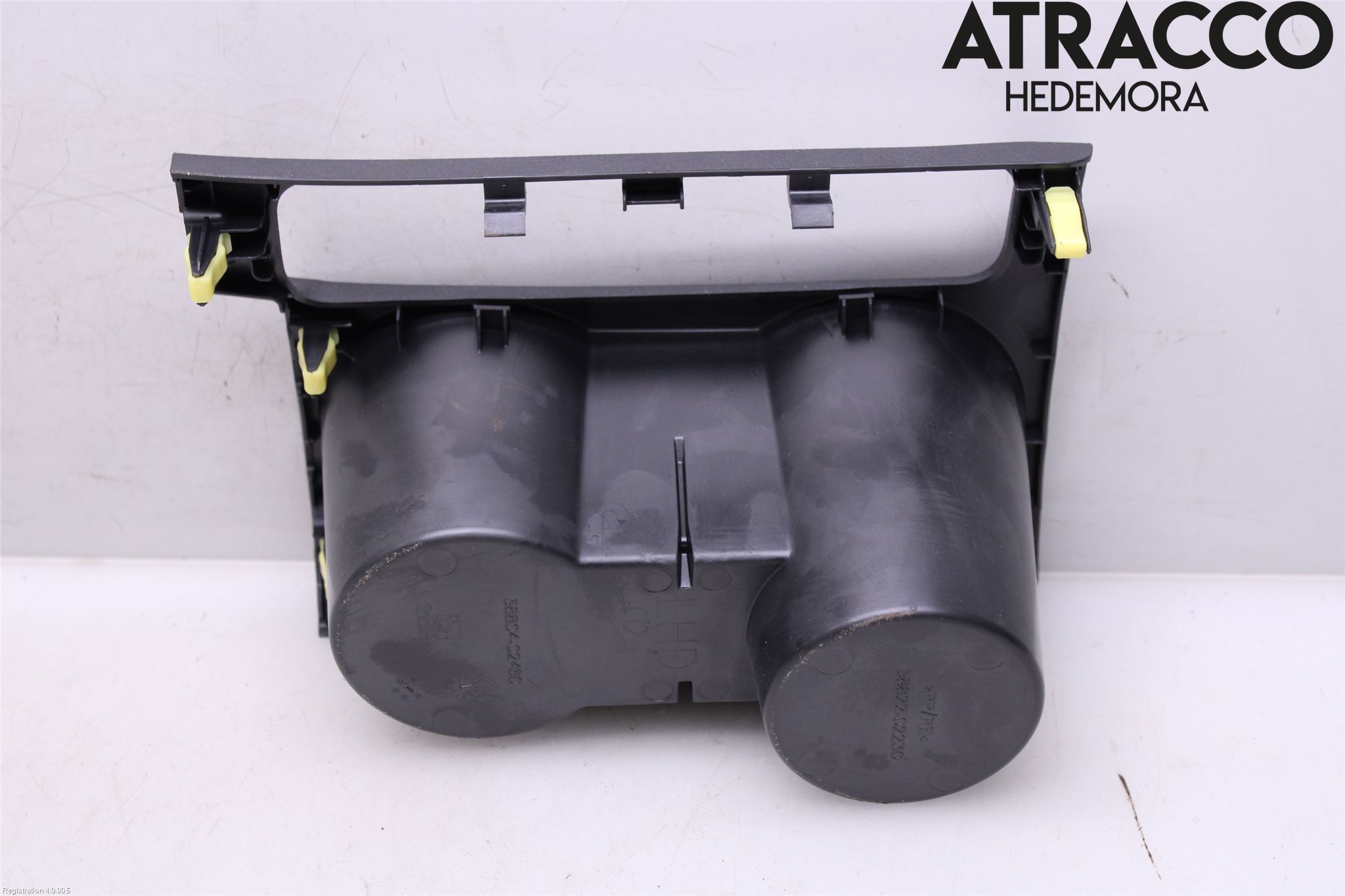 Toyota AURIS 13-19 Innr Koppholder