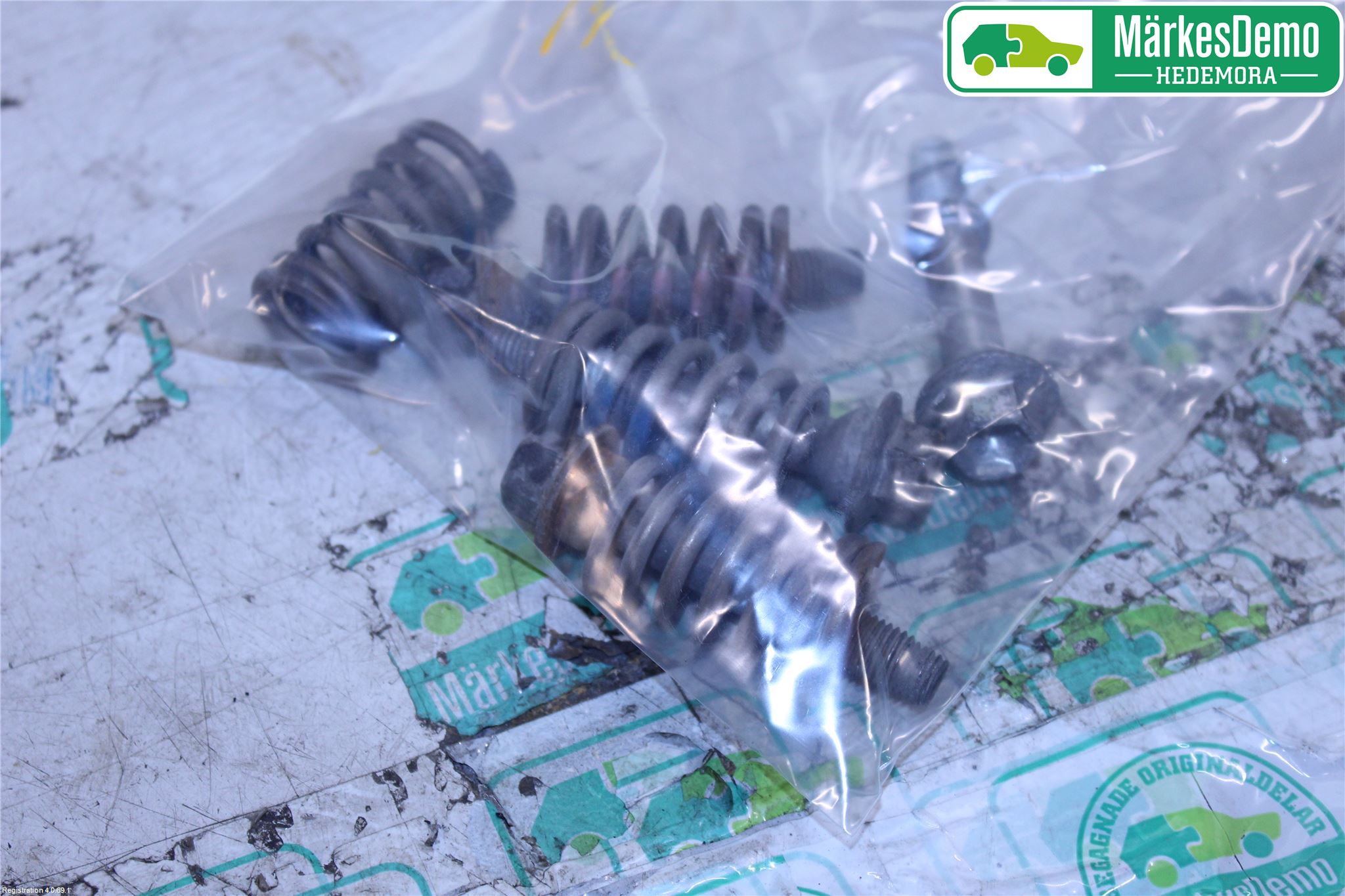 Toyota AURIS 13-19 Eksos Bakre Potte