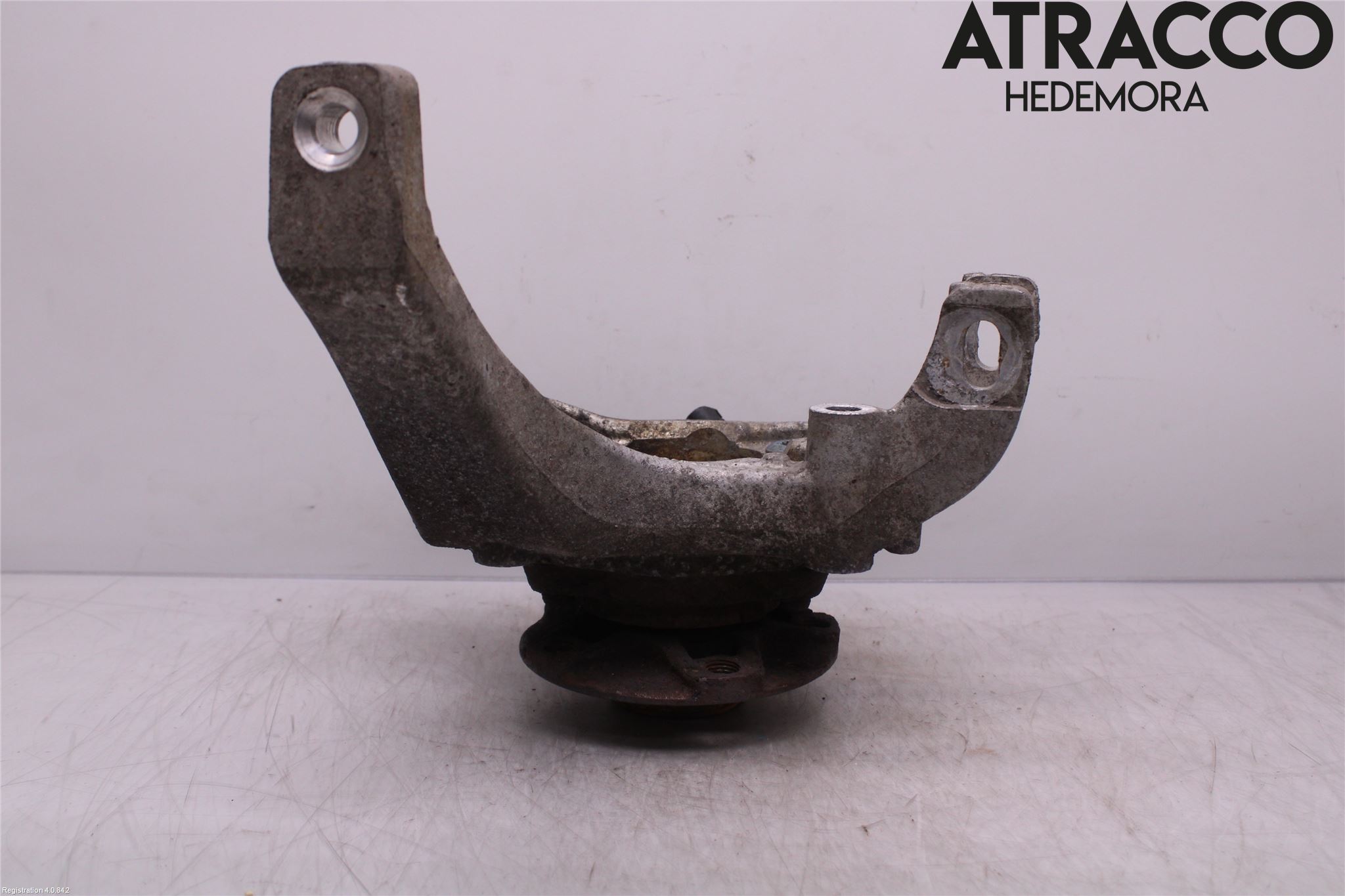 Audi A8/S8 4E  02-09 Spindel Hb