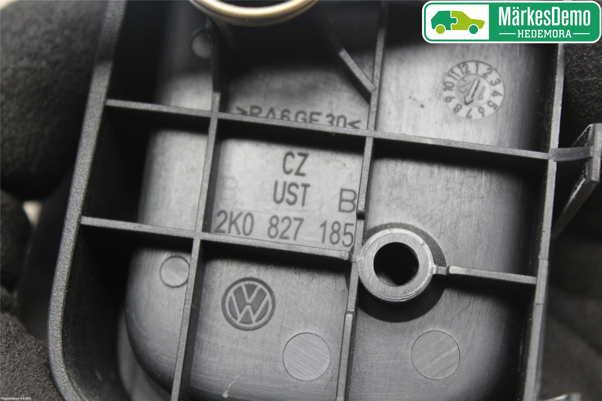 Volkswagen VW CADDY 11-15 Bakluke Handtak Indre
