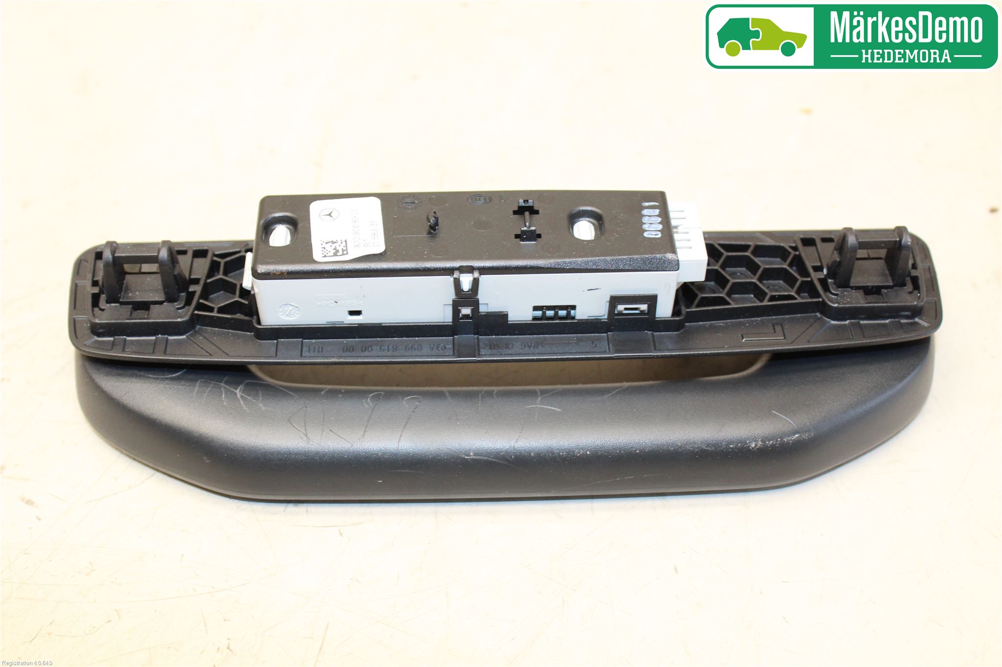 Mercedes-Benz MB C-KLASS (W205) 14-21 Innrhandtak I Taket