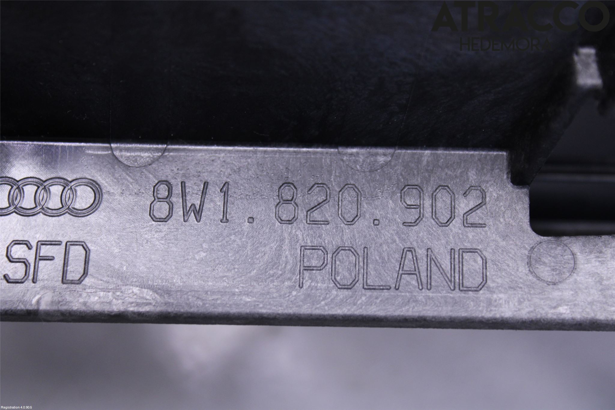 Audi A4 ALLROAD 17- Dashbord Kanal - Dyse